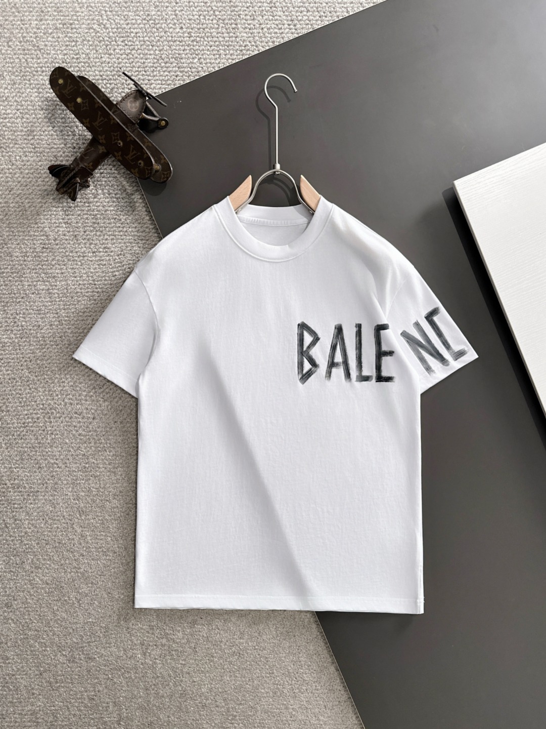 春夏服 バレンシアガ 半袖Tシャツ トップス ユニセックス