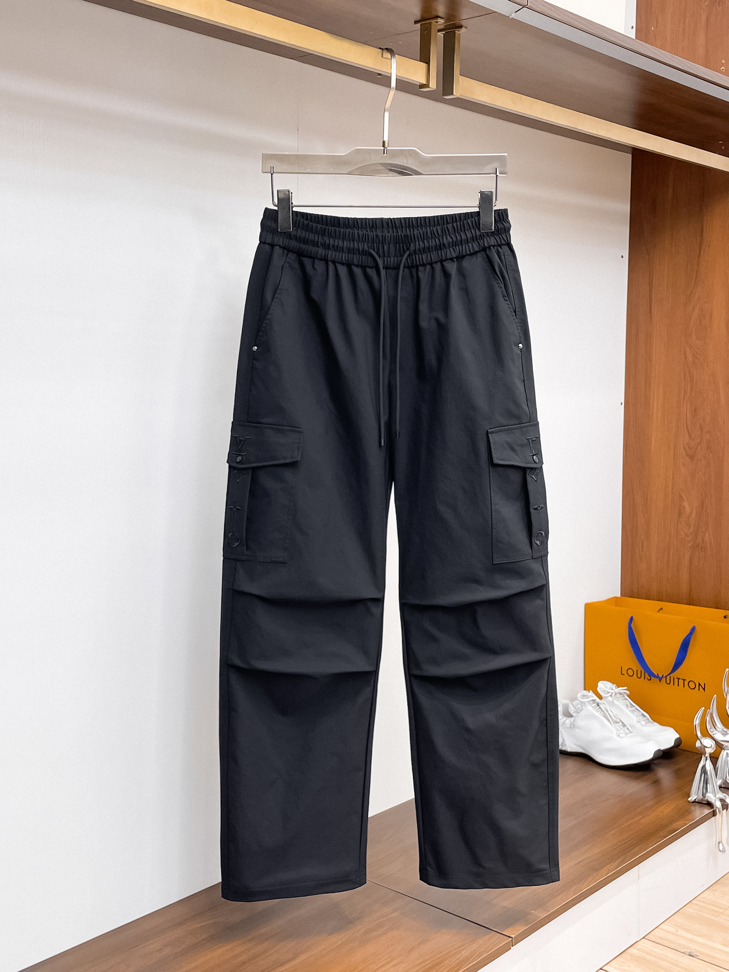 26SS春夏服 ルイヴィトン カジュアルパンツ ズボン  メンズ