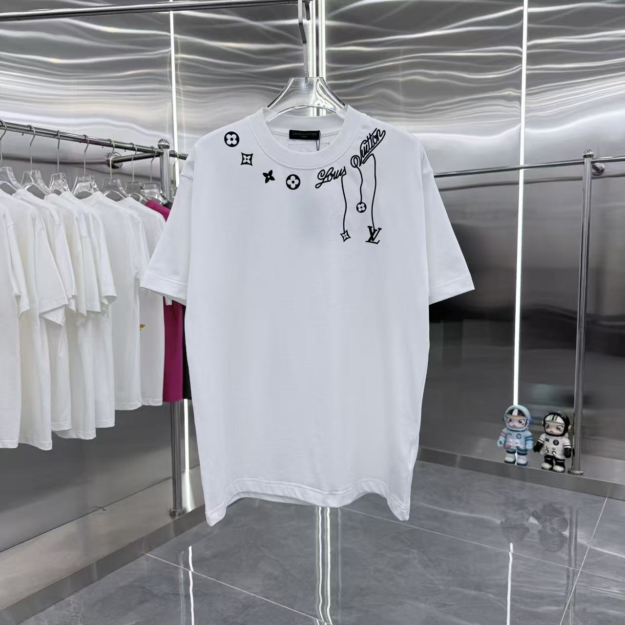 26SS春夏服 ルイヴィトン 半袖Tシャツ トップス 男女兼着
