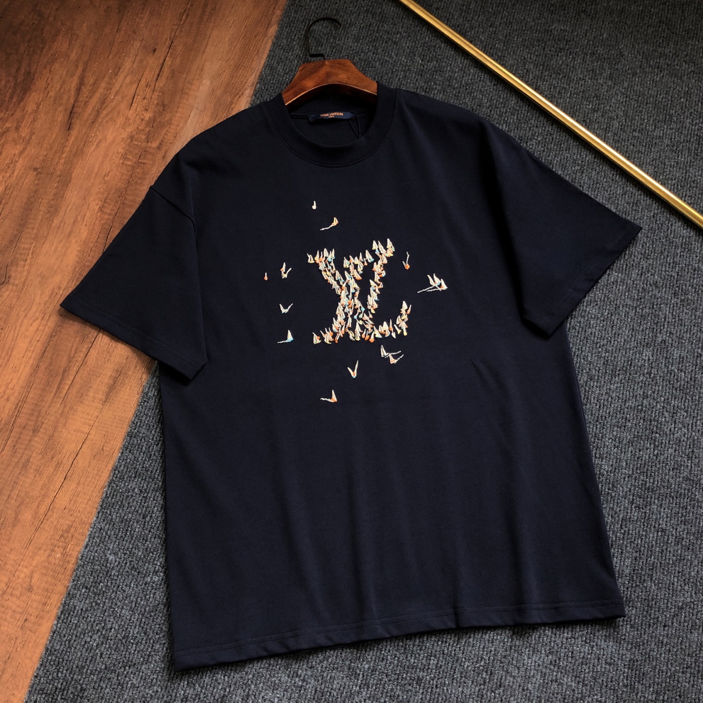 26SS春夏服 ルイヴィトン 半袖Tシャツ トップス 男女兼着