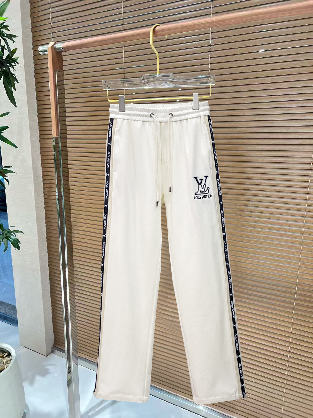26SS春夏服 ルイヴィトン カジュアルパンツ ズボン メンズ