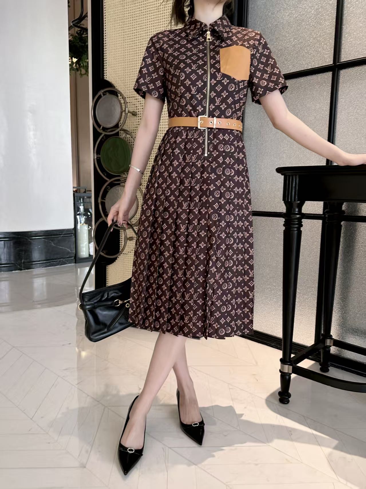 26新春婦人服 ルイヴィトン ワンピース