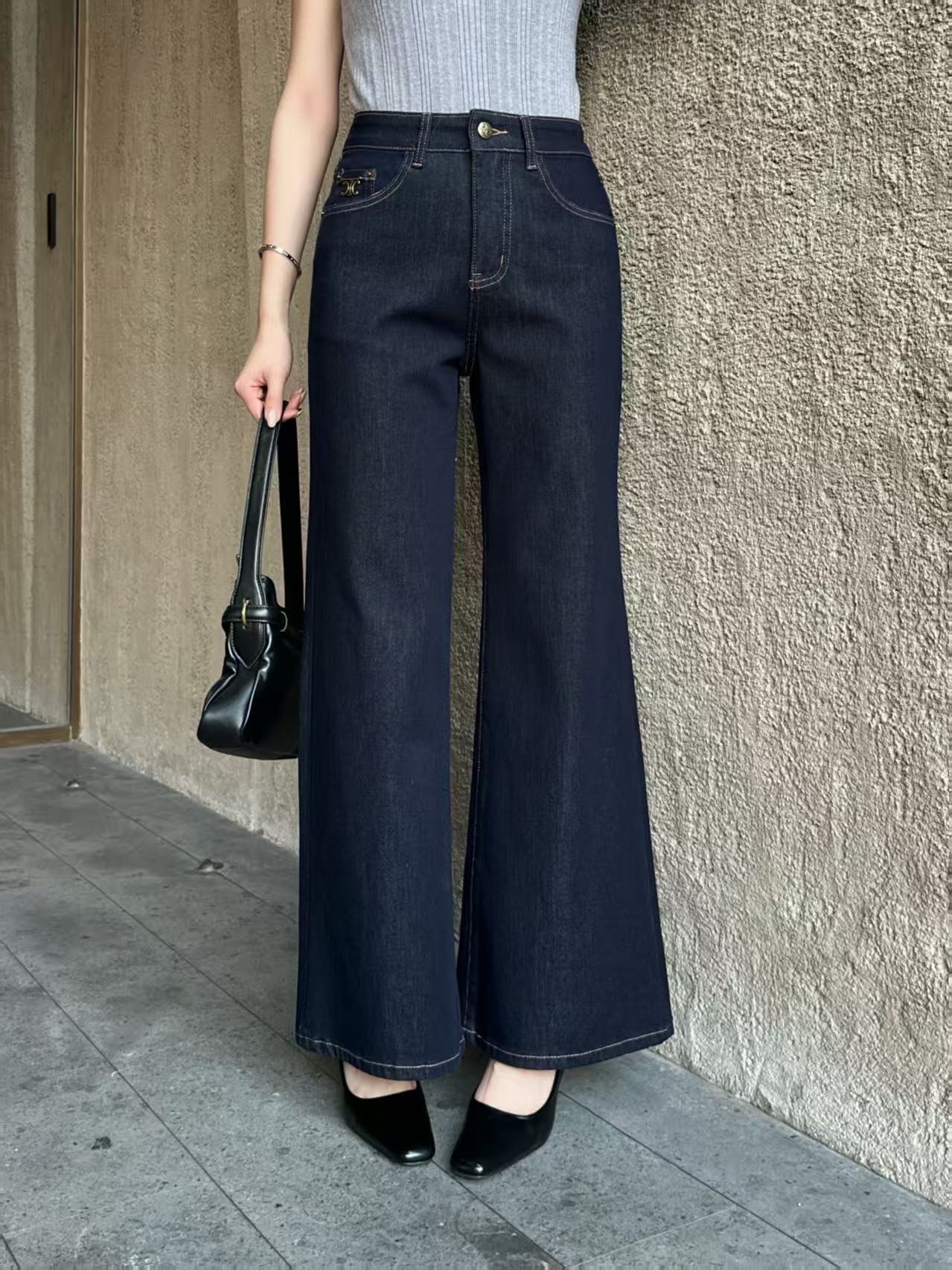 26新春婦人服 セリーヌ ジーンズ ズボン