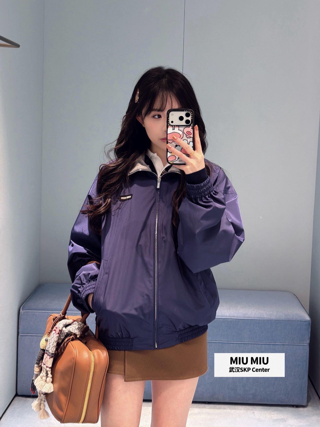 26新春婦人服 ミュウミュウ トップス/アウター