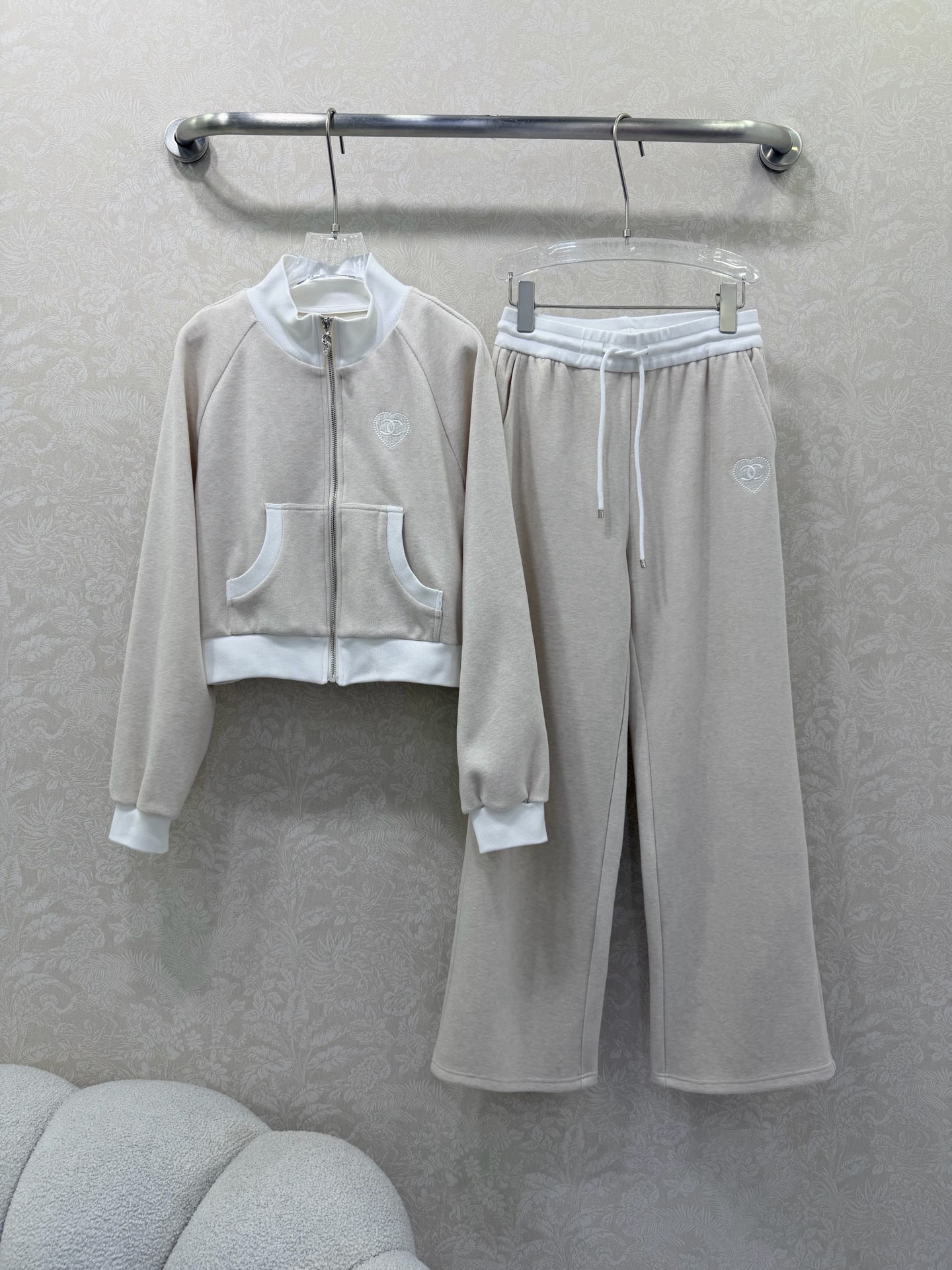 26新春婦人服 シャネル 上下服 セットアップ
