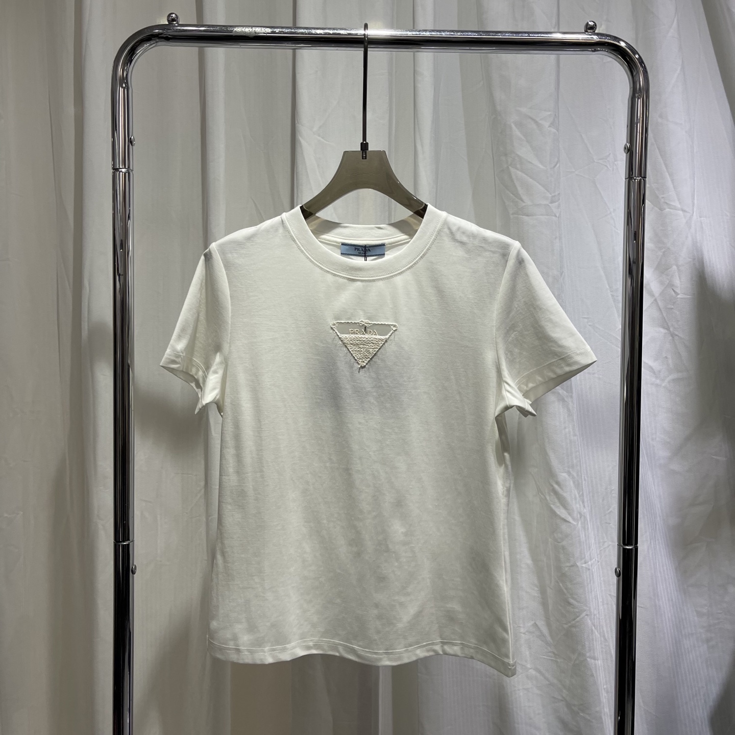 26新春婦人服 プラダ 半袖Tシャツ トップス