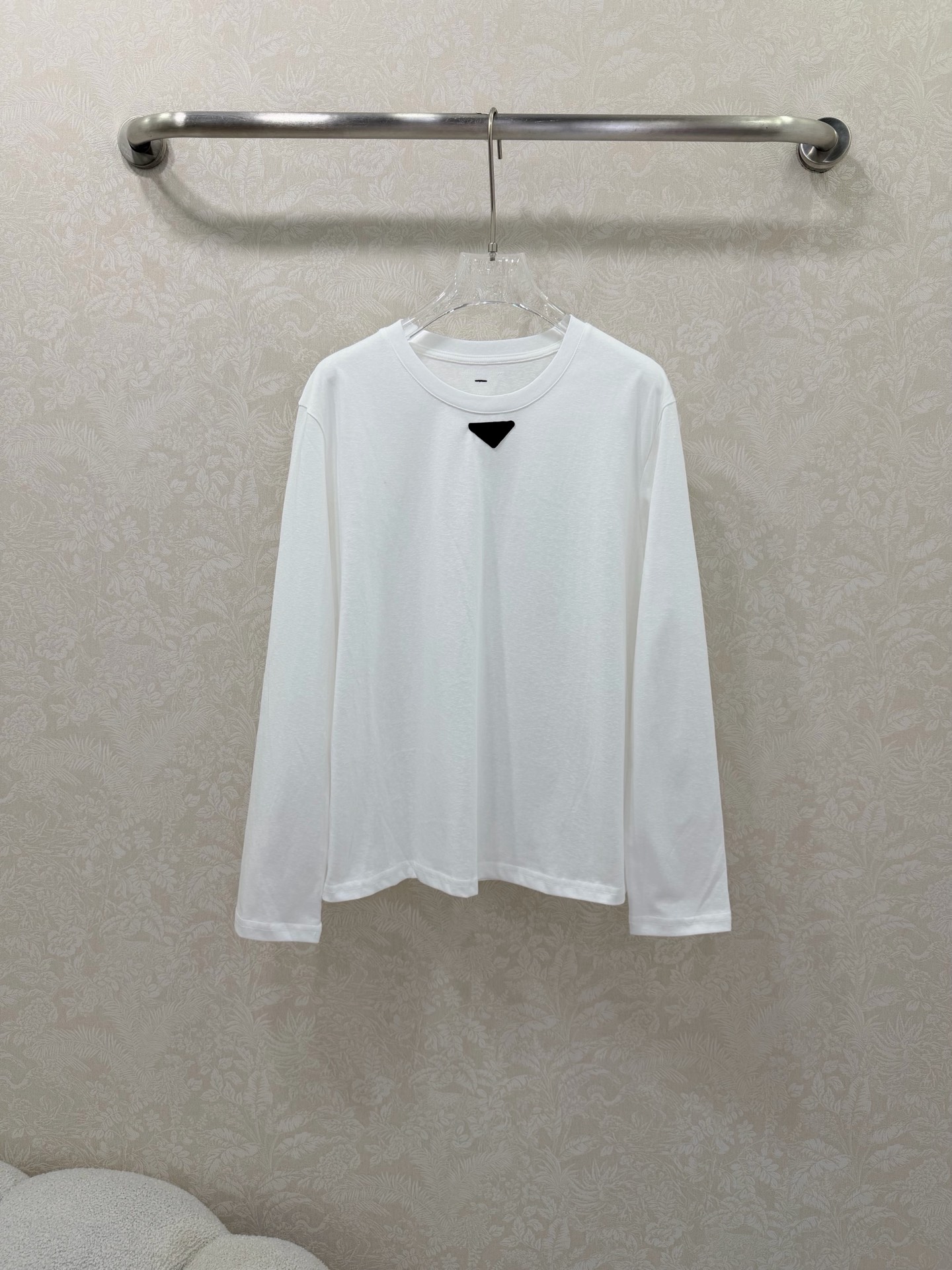26新春婦人服 プラダ 長袖Tシャツ トップス