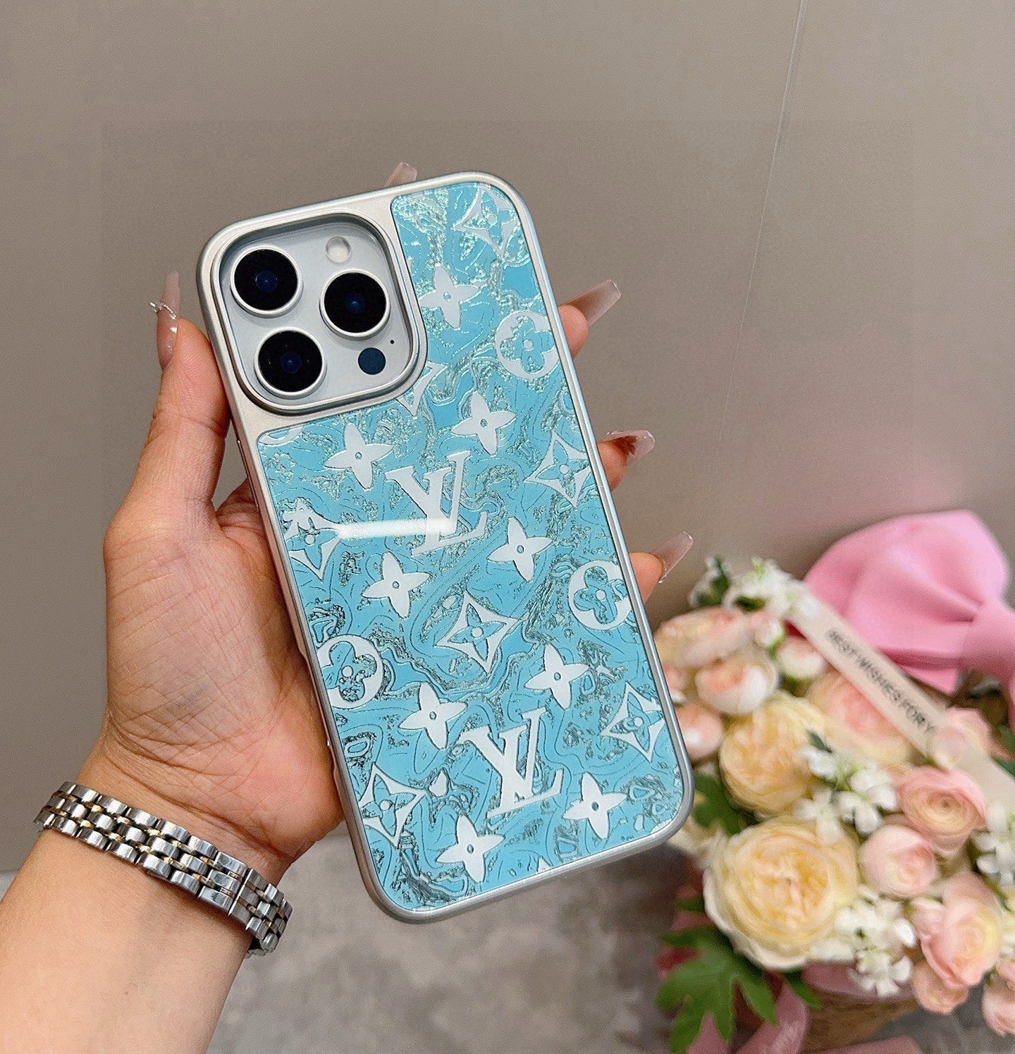 通販 ルイヴィトン 携帯ケースシリーズ iphone17/pro/promax、16/pro/promax、15/pro/promax、14/pro/promax、13/pro/promax AAJ65