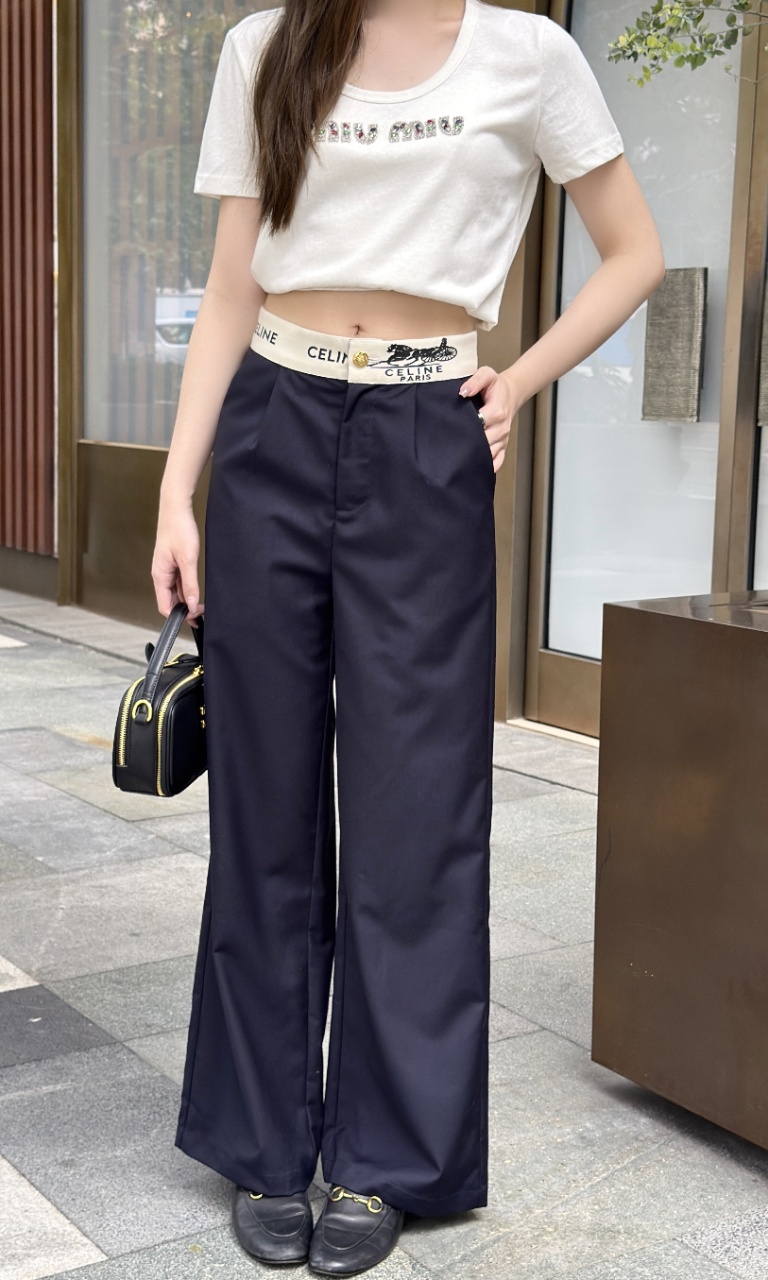 26新春婦人服 セリーヌ パンツ スラックス