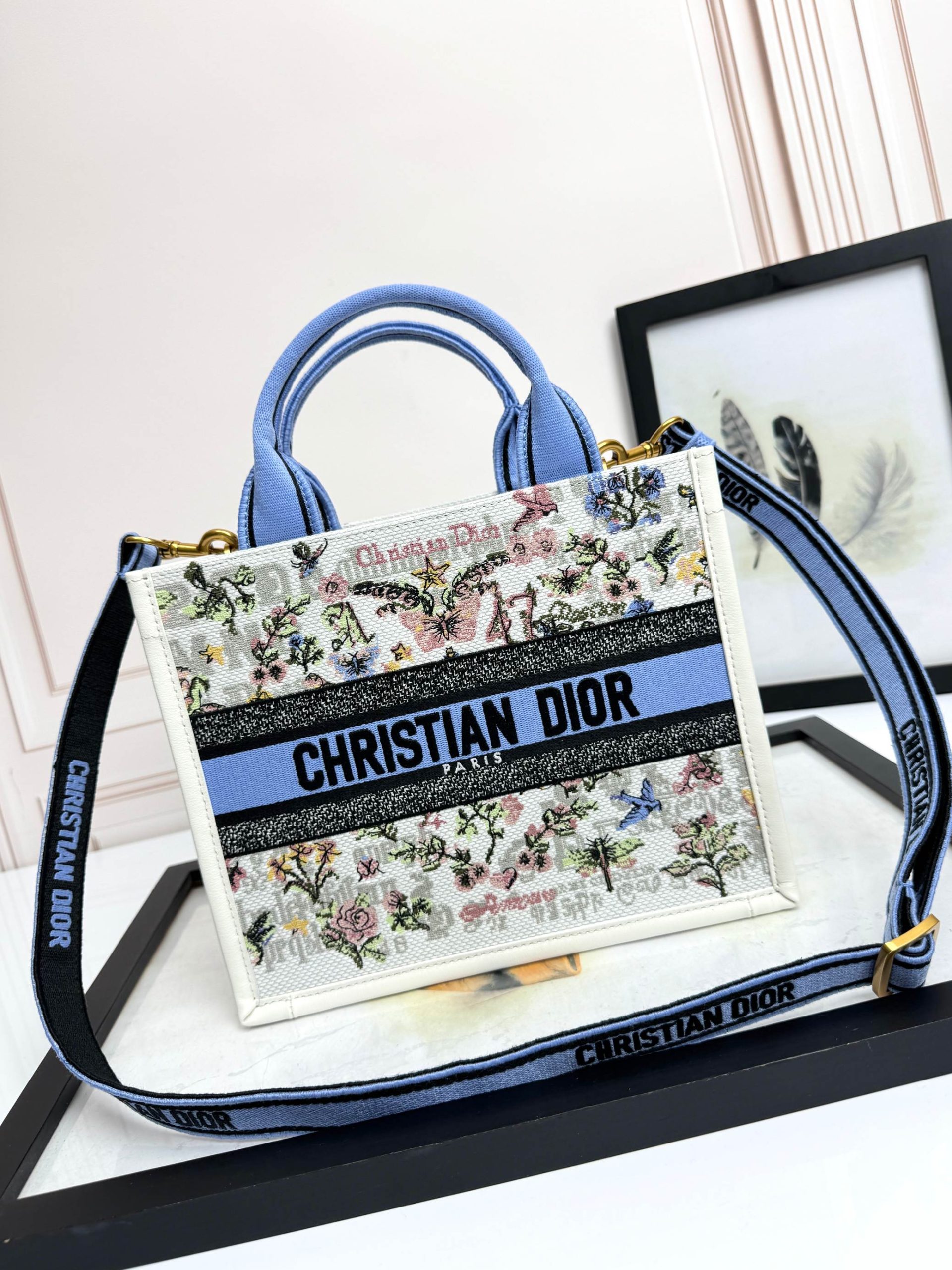 26新作 クリスチャンディオール 鞄 バッグBOOK TOTE ハンドバッグ S 2601