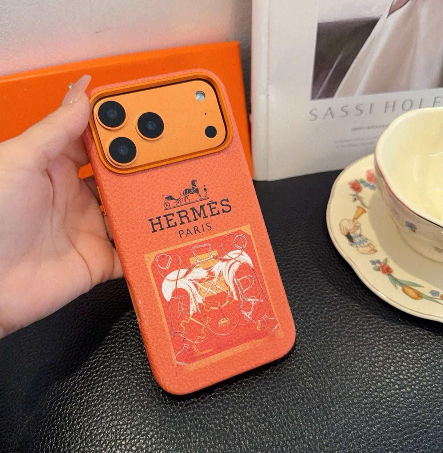 人気エルメス★携帯ケースシリーズ iphone17/pro/promax、16/pro/promax、15/pro/promax、14/pro/promax、13/pro/promax AAJ65