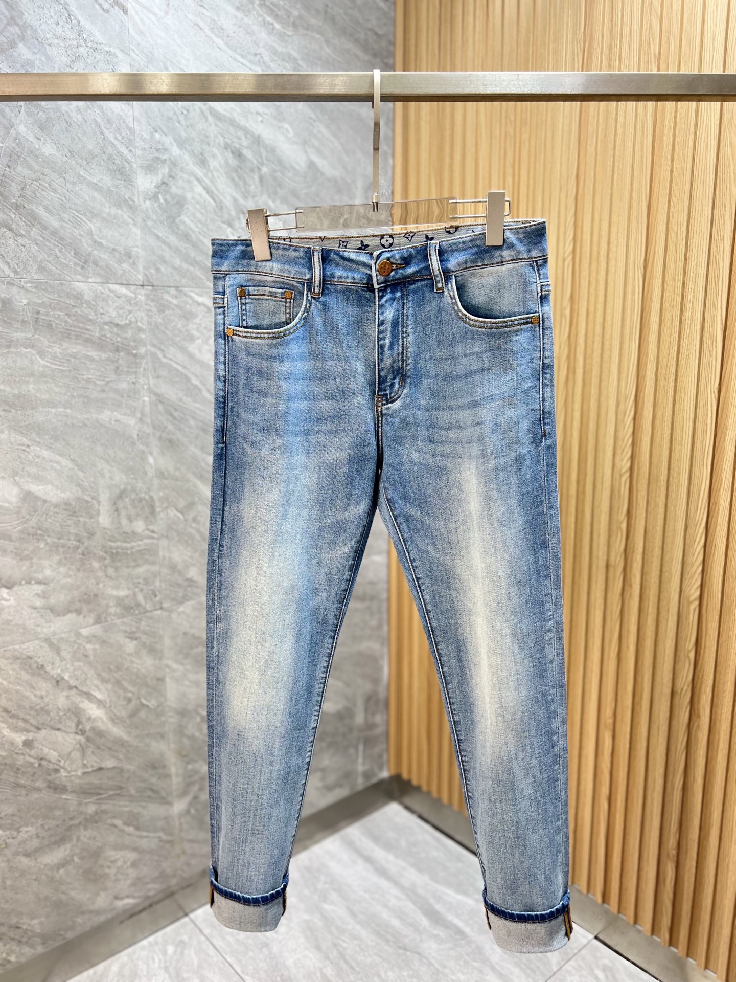 25-服 ルイヴィトン ジーンズ ズボン
