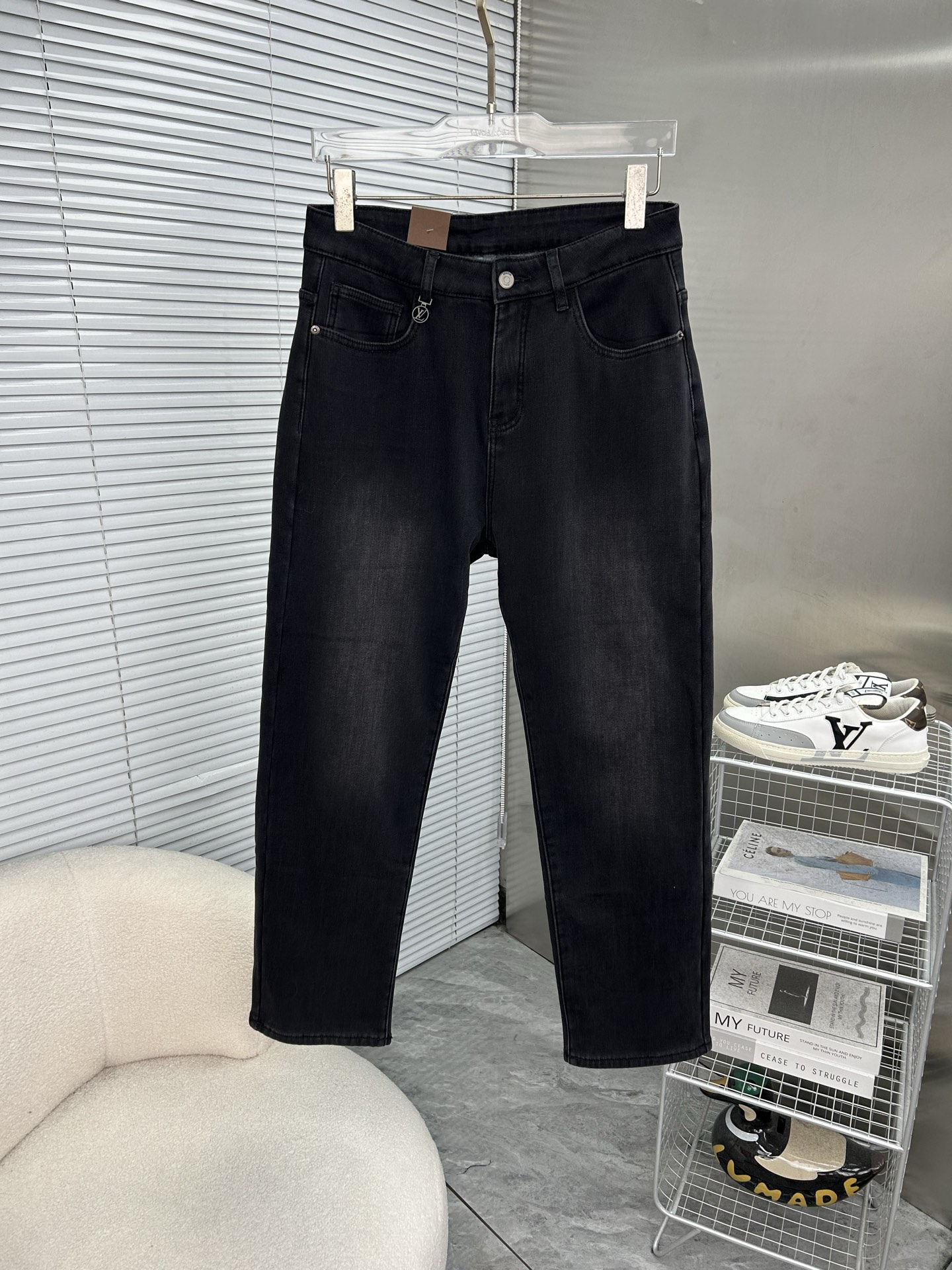 25-服 ルイヴィトン ジーンズ ズボン