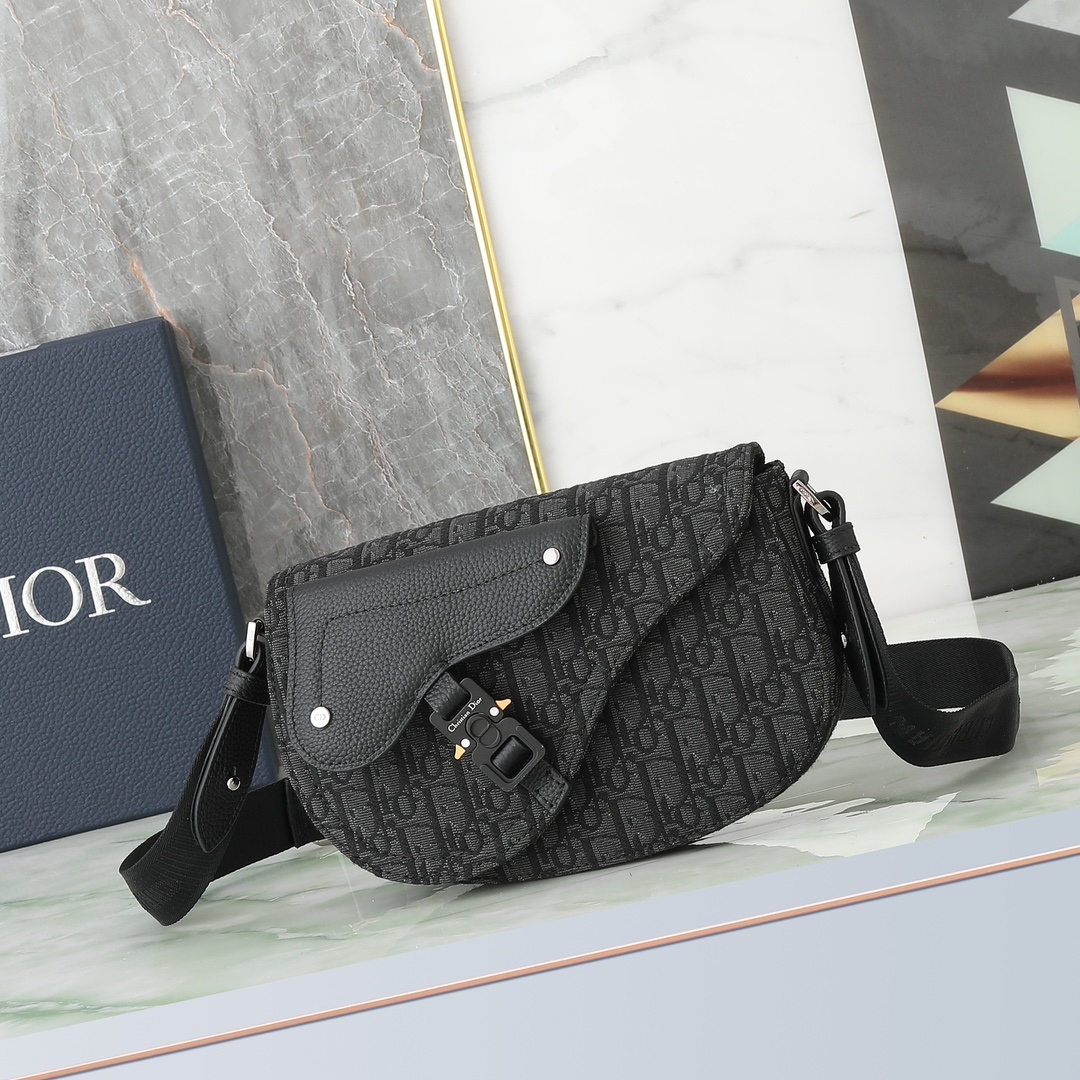 26新作 クリスチャンディオール 鞄 バSaddle bag ショルダー バッグ