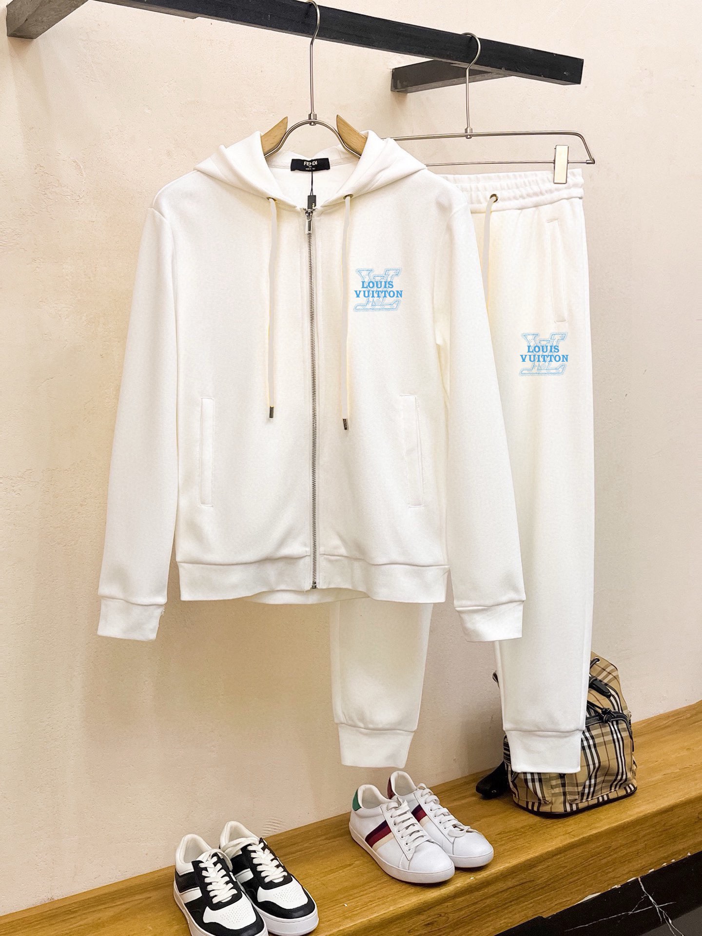 人気商品 服 ルイヴィトン 上下服 ブレザーセット