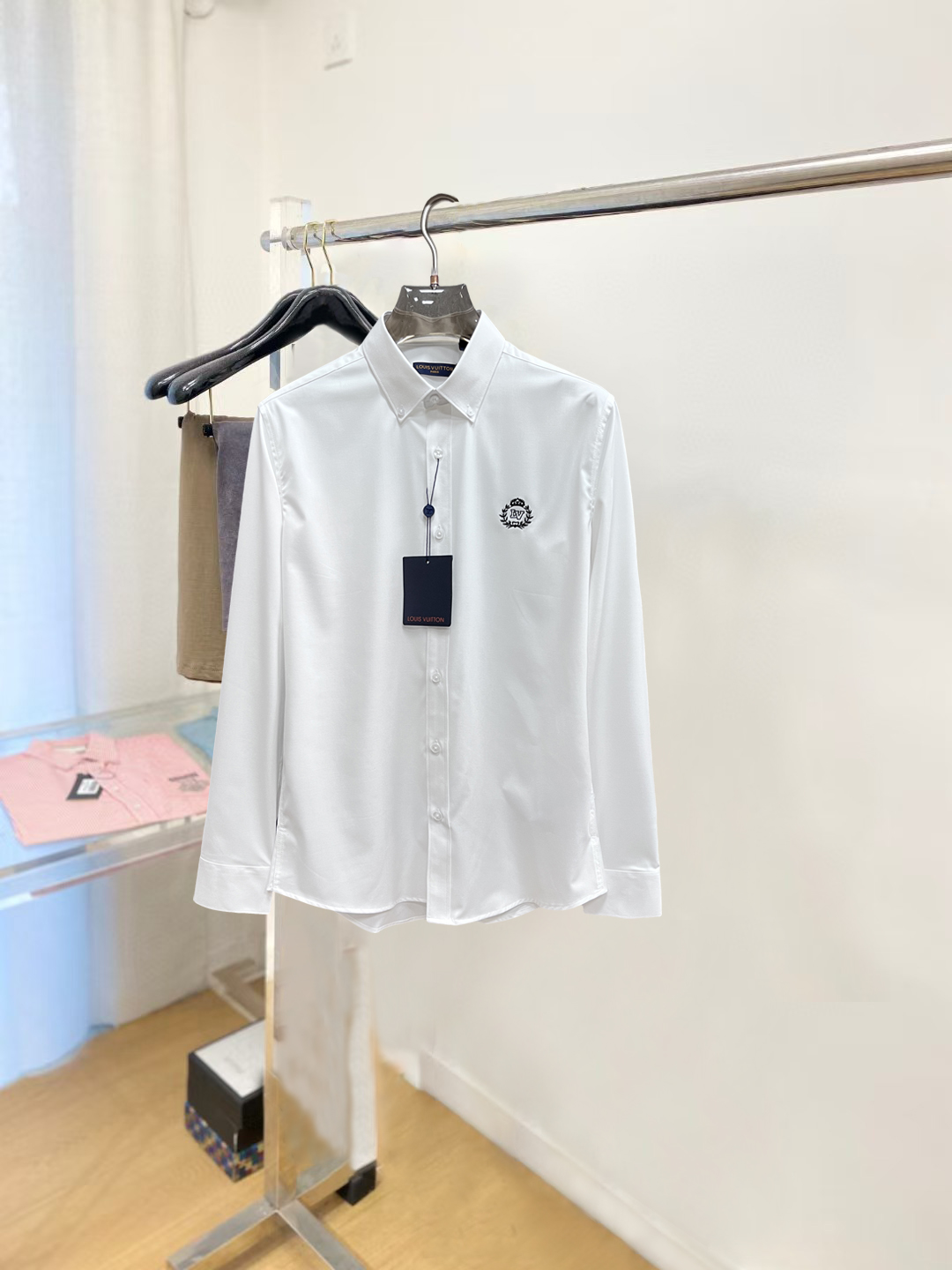 25-服 ルイヴィトン ワイシャツ トップス