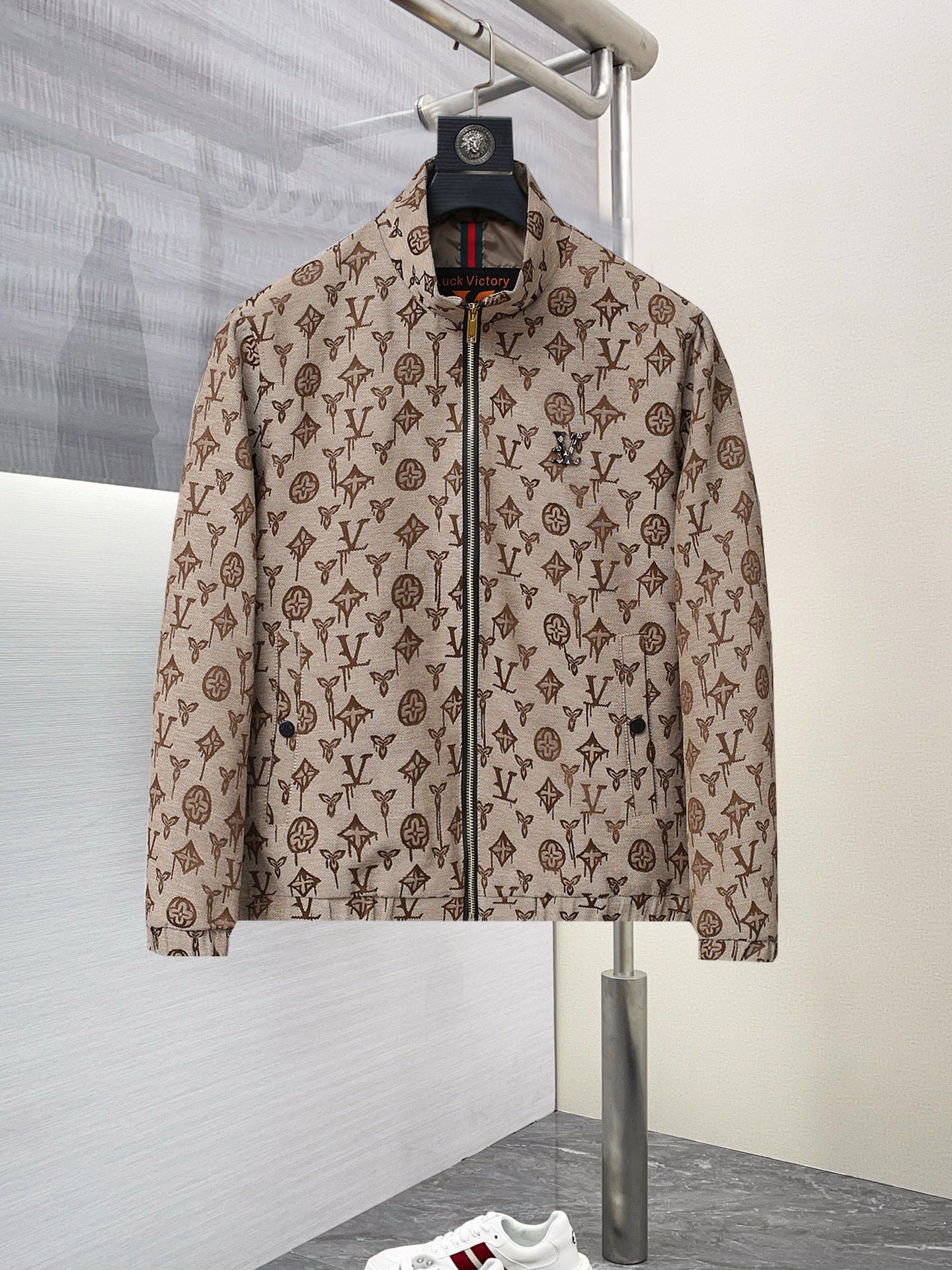 秋冬服 買取 ルイヴィトン アウター/トレンチコート