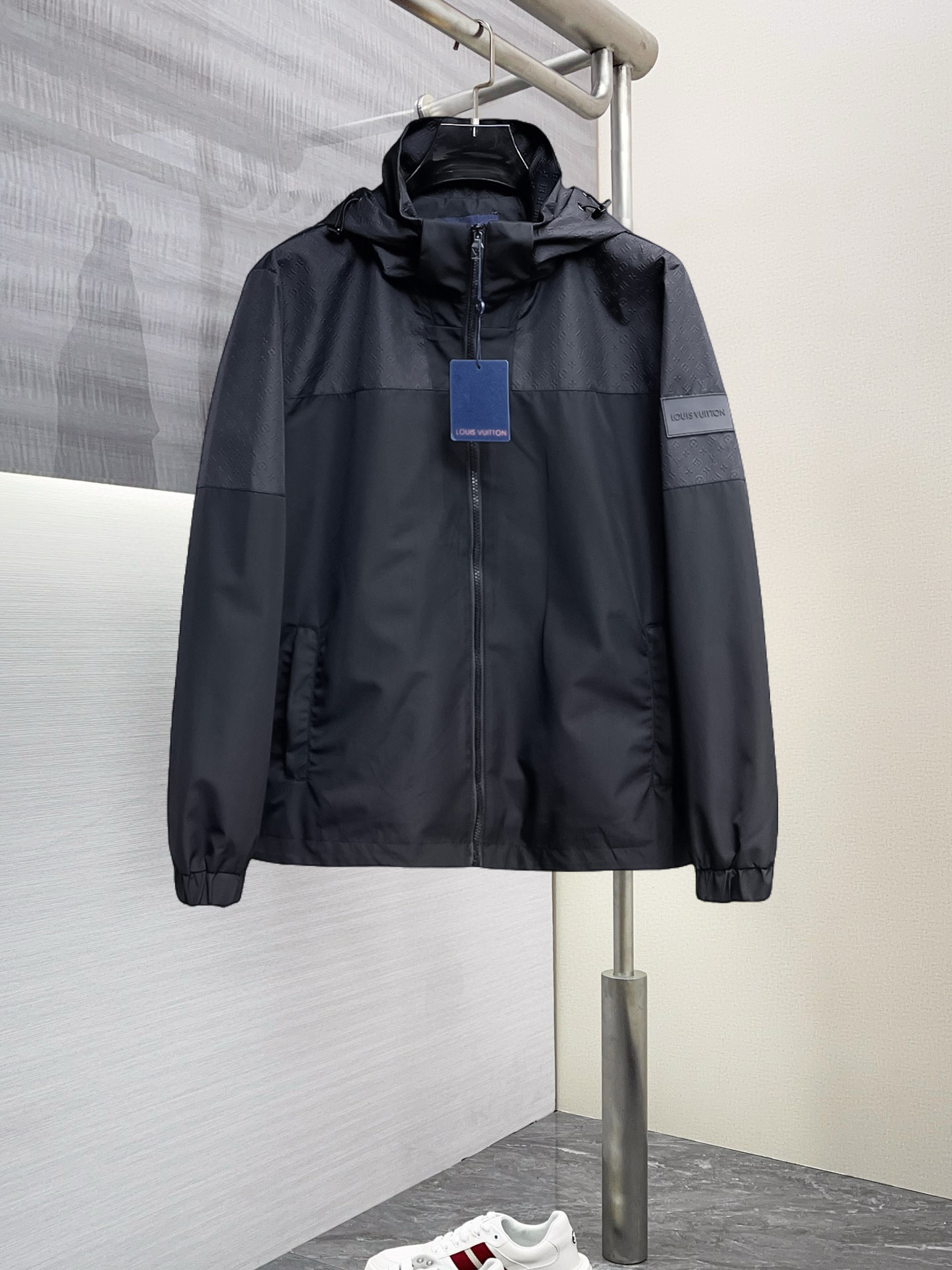 秋冬服 買取 ルイヴィトン アウター/トレンチコート
