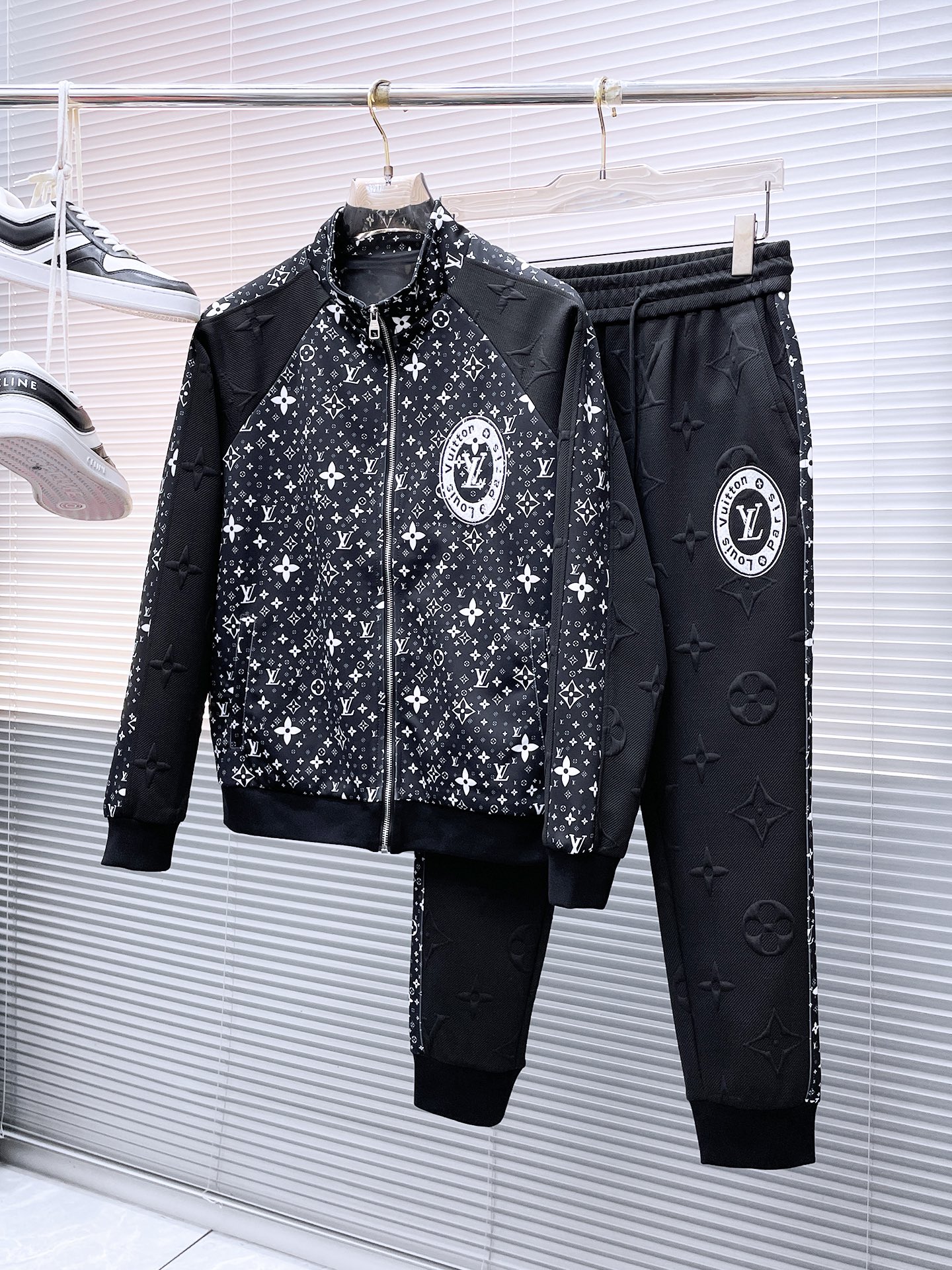 人気商品 服 ルイヴィトン 上下服 ブレザーセット