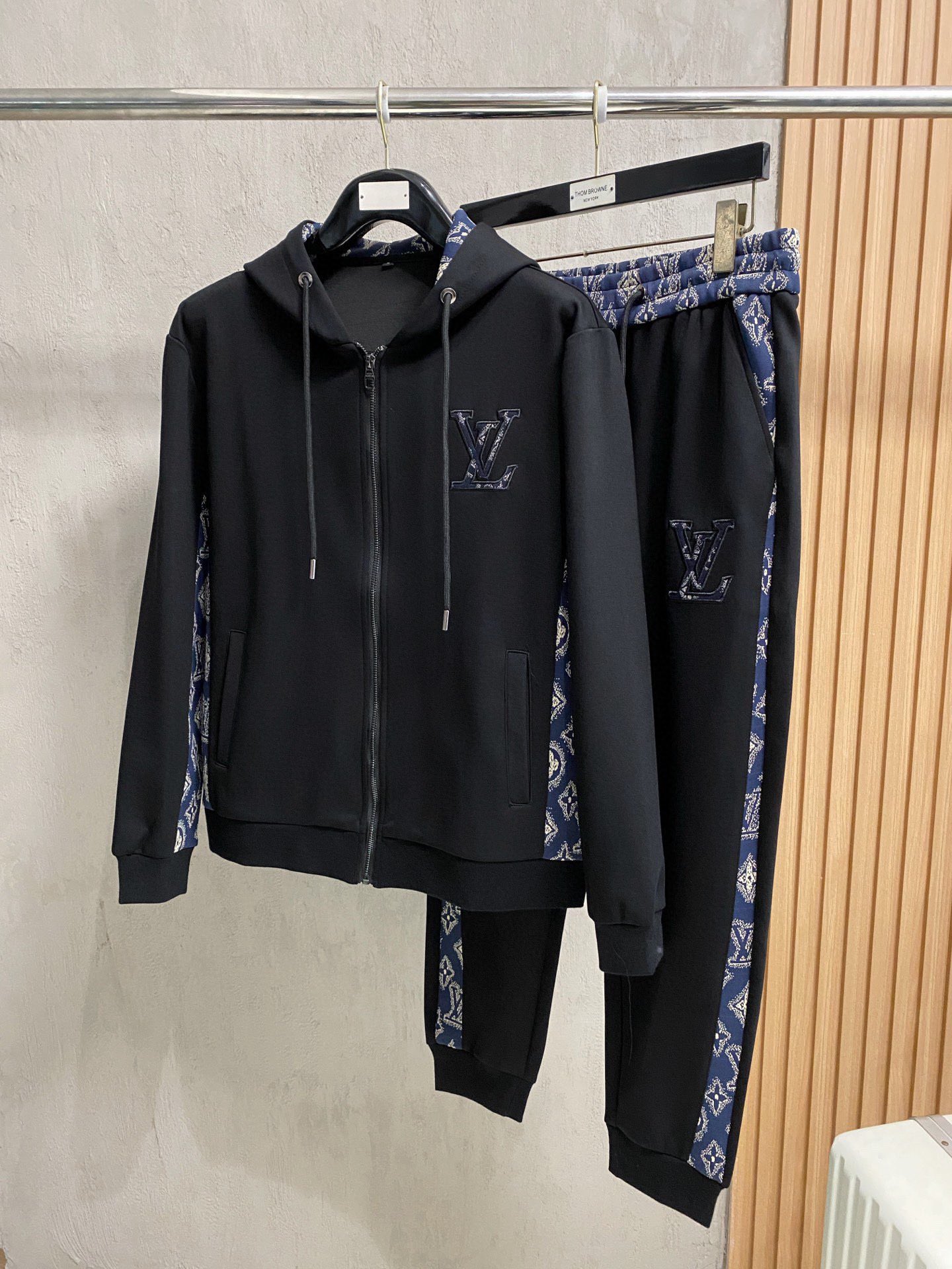 人気商品 服 ルイヴィトン 上下服 ブレザーセット