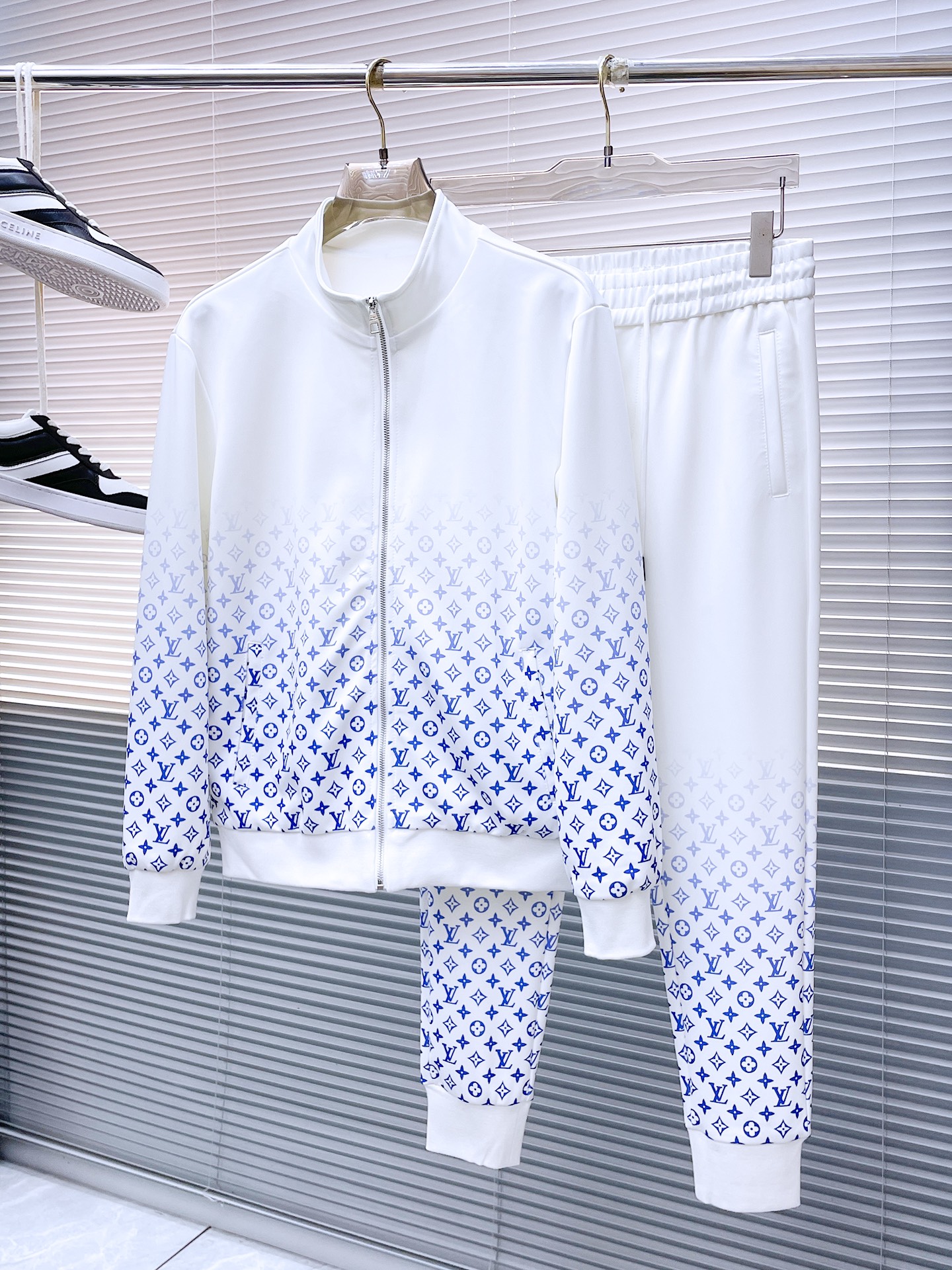人気商品 服 ルイヴィトン 上下服 ブレザーセット