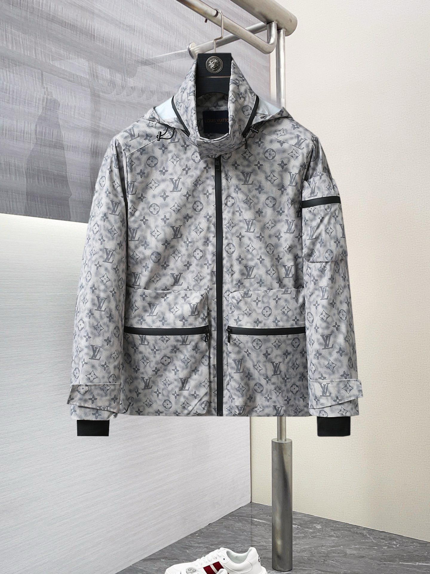 秋冬服 買取 ルイヴィトン アウター/トレンチコート