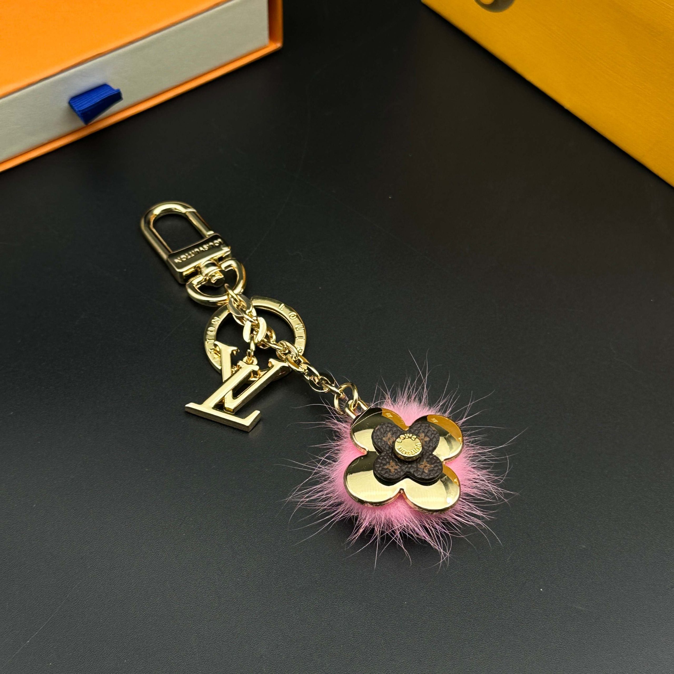 人気新品 ルイヴィトン 小物 キーリング ストラップ