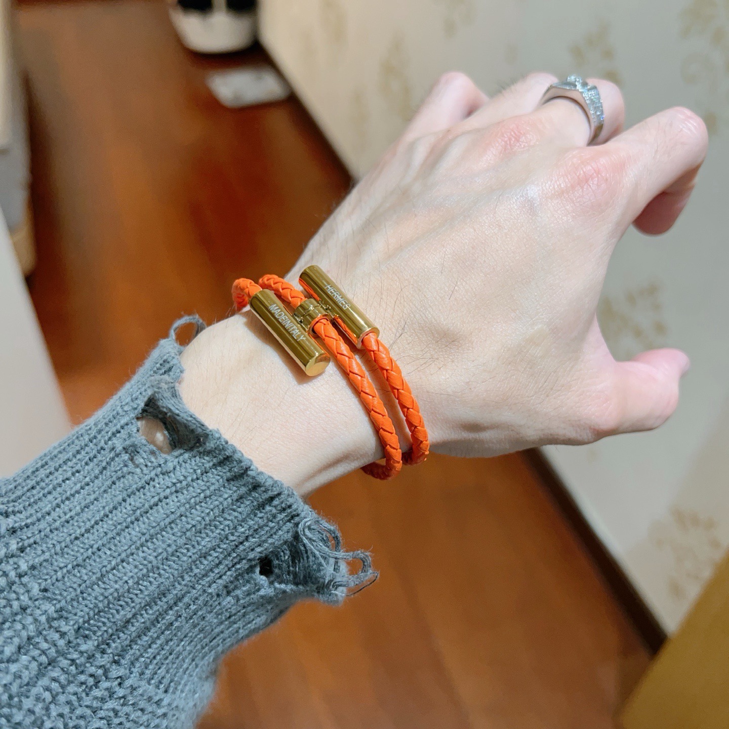 アクセサリー コピー エルメス 人気商品 ブレスレット カフブレス