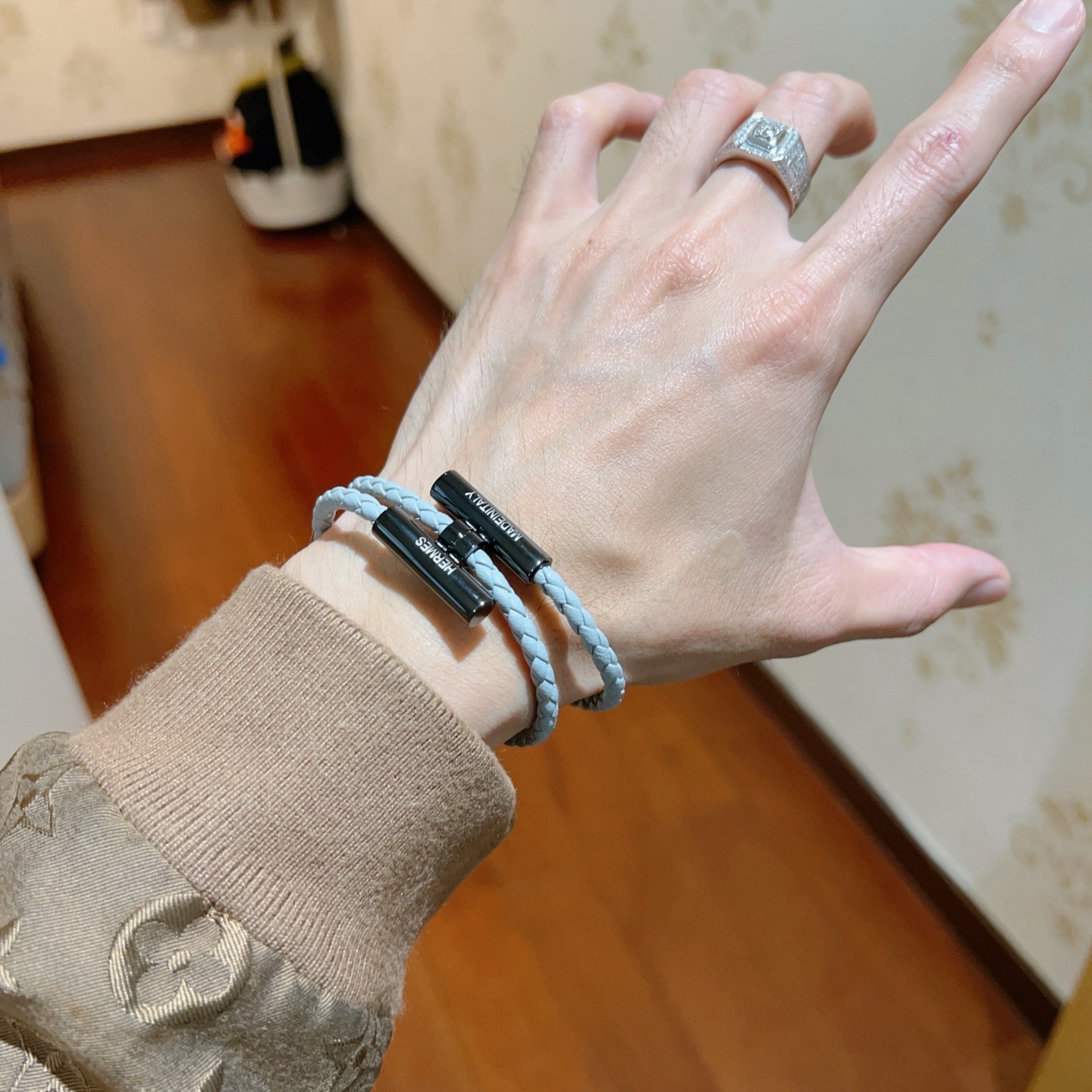 アクセサリー コピー エルメス 人気商品 ブレスレット カフブレス