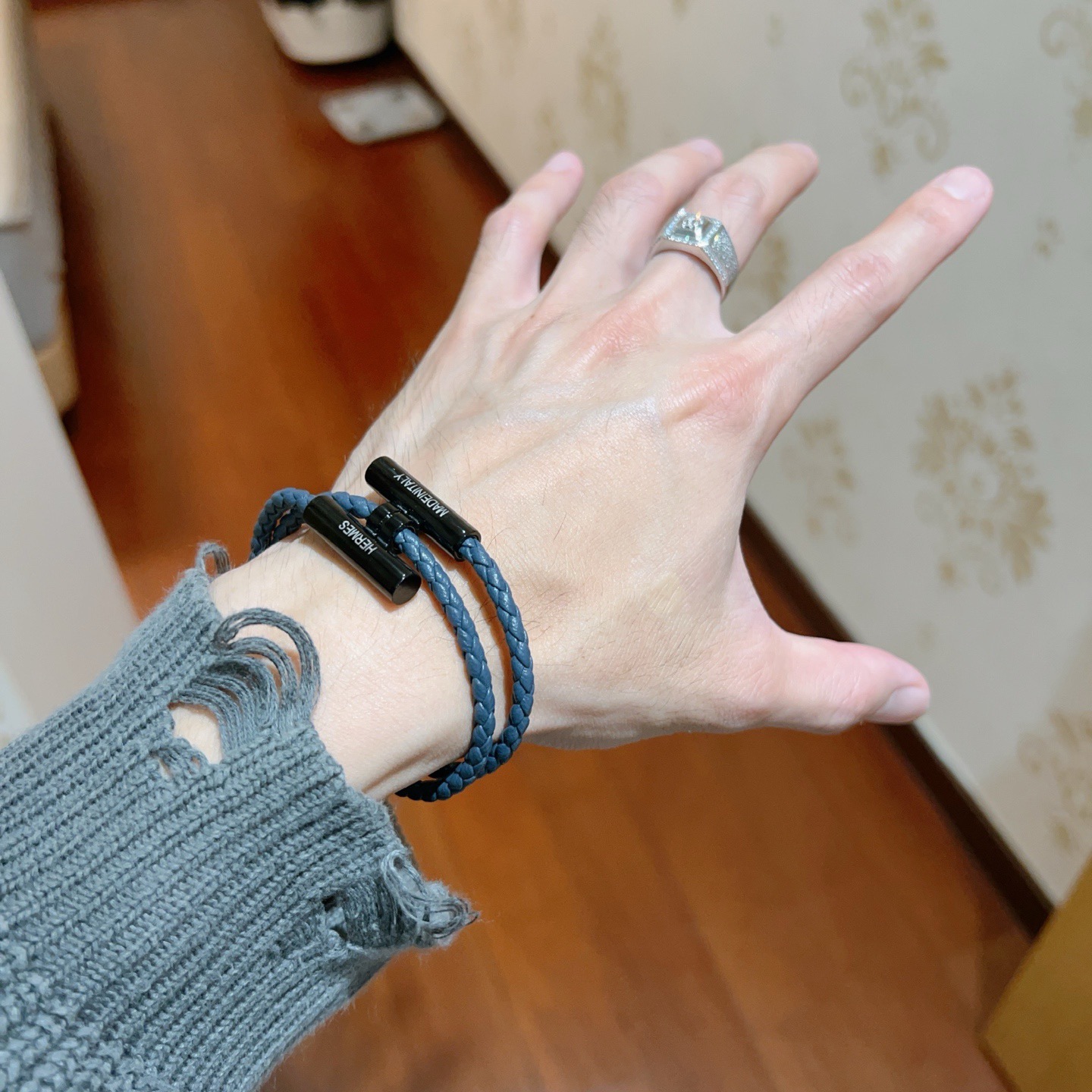 アクセサリー コピー エルメス 人気商品 ブレスレット カフブレス