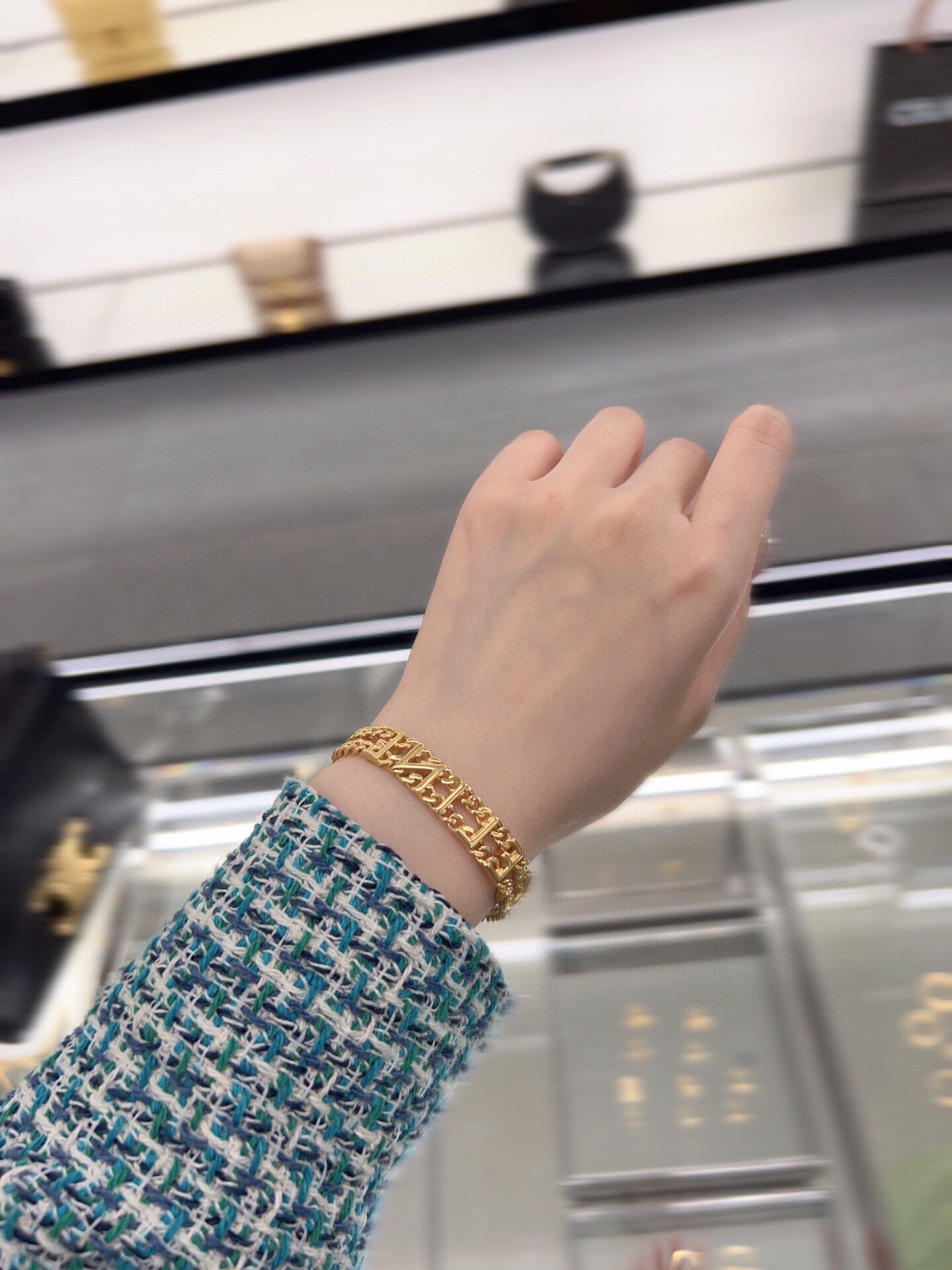アクセサリー コピー セリーヌ 人気商品 ブレスレット カフブレス