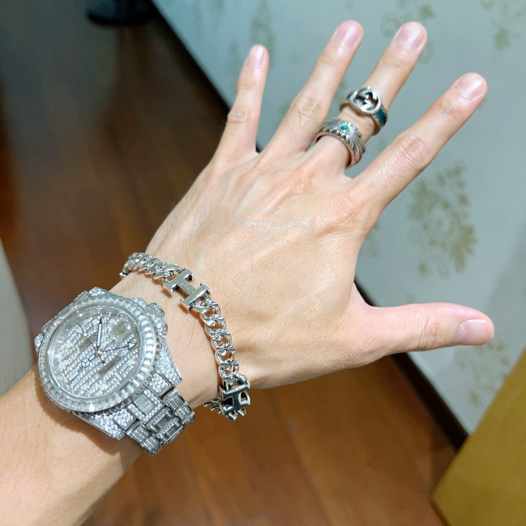 アクセサリー コピー エルメス 人気商品 ブレスレット カフブレス