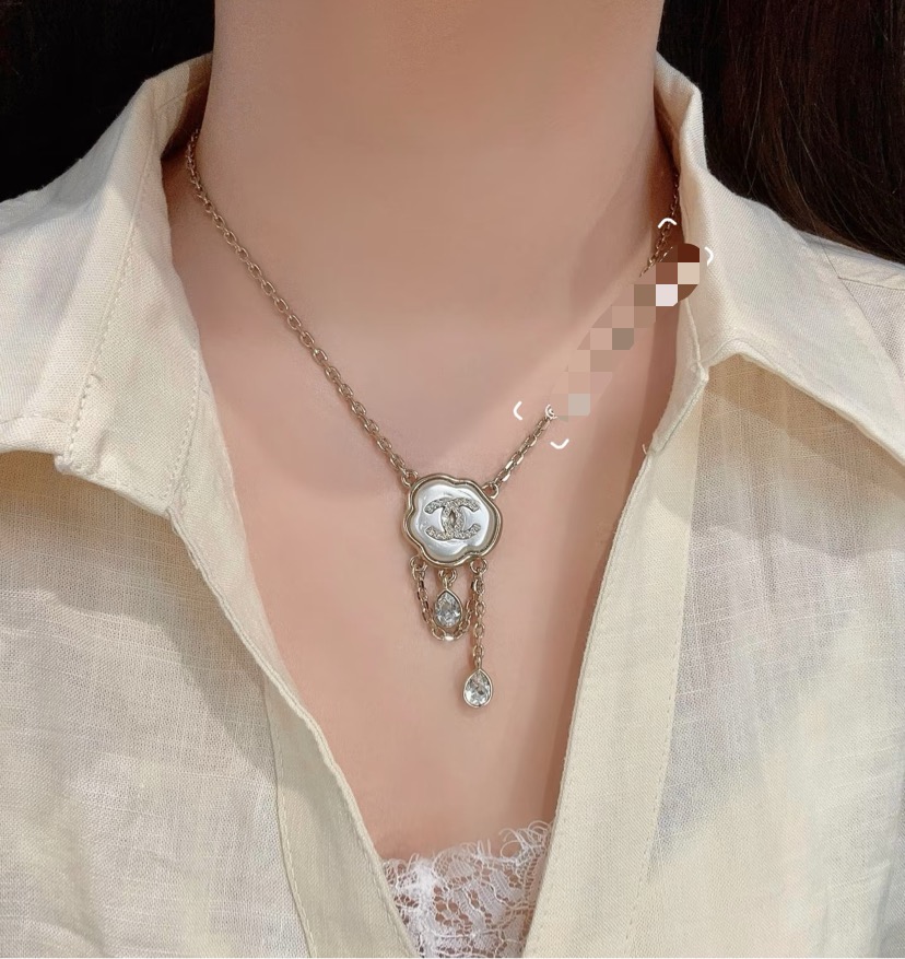 新作 アクセサリー シャネル ファッショ ネックレス ペンダント