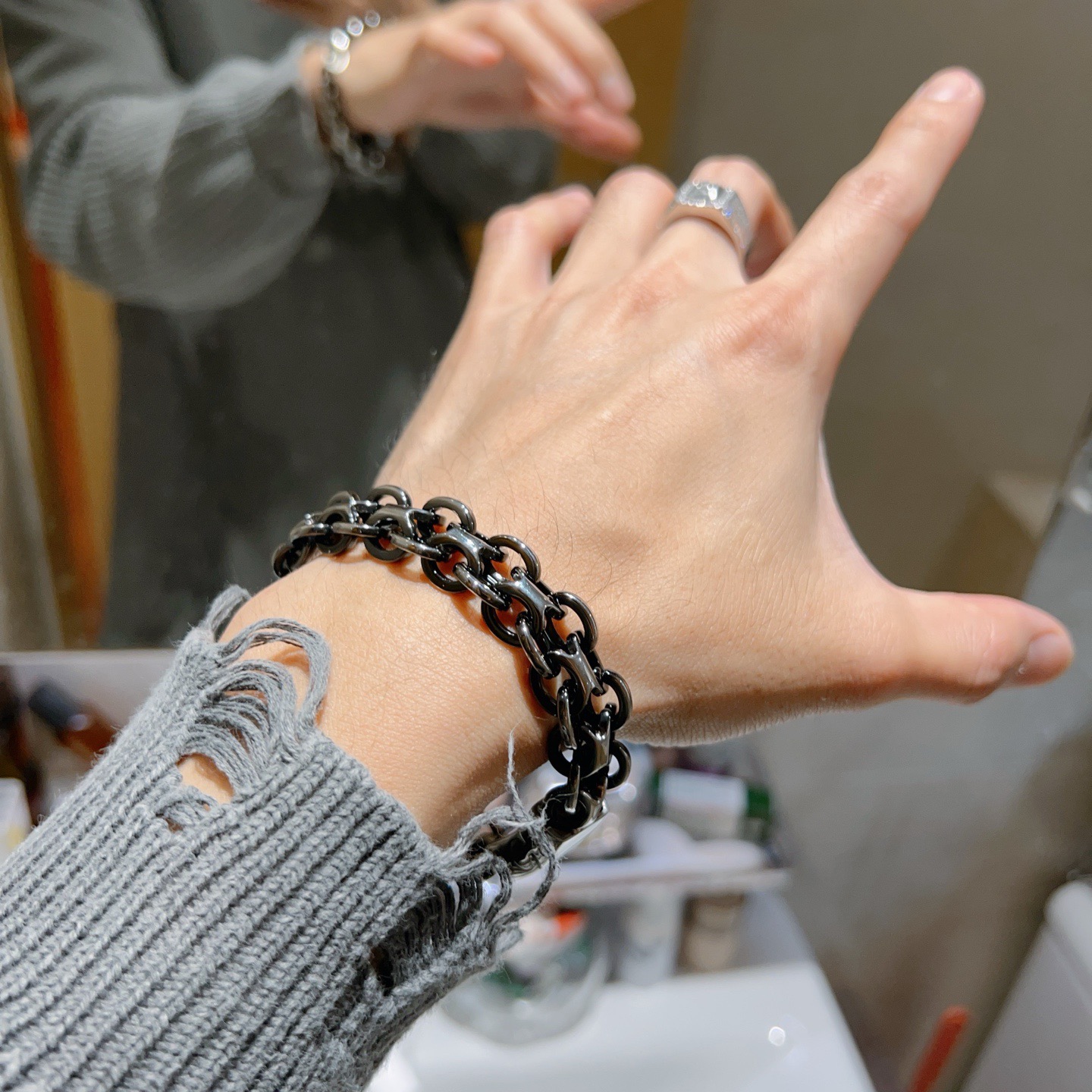 アクセサリー コピー BVブルガリ人気商品 ブレスレット カフブレス