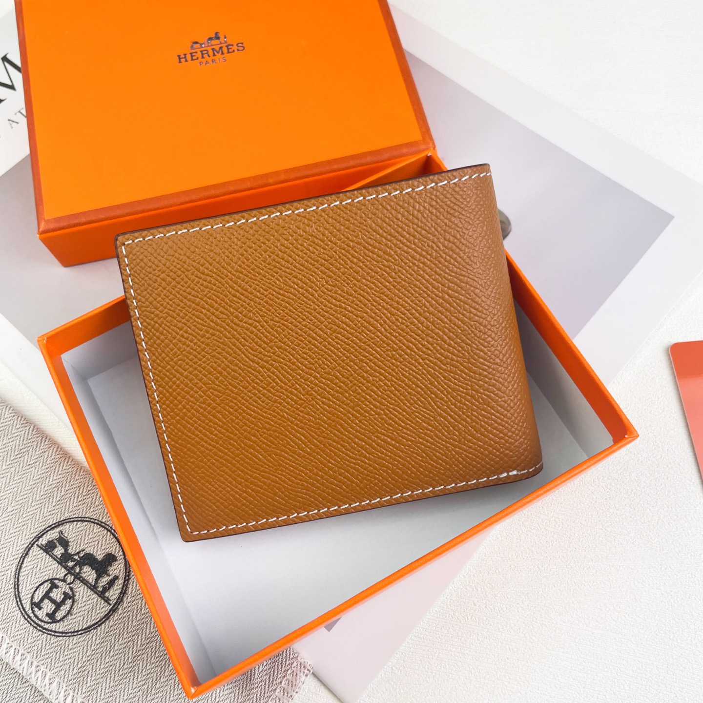 魅せるエレガンス エルメス 新品財布/二つ折り短財布