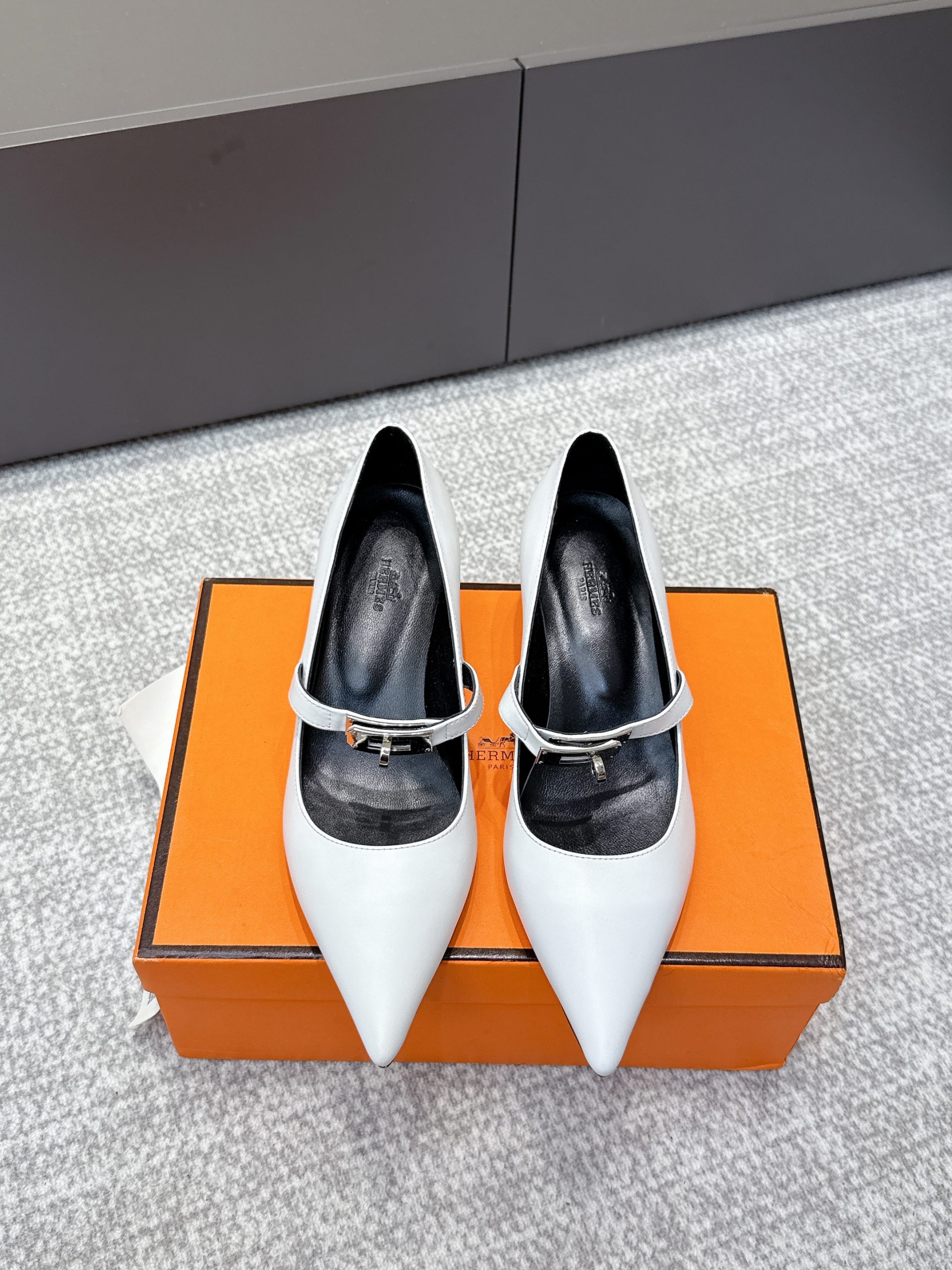 25-26新作 靴 エルメス Shoes フラットシューズ レディース