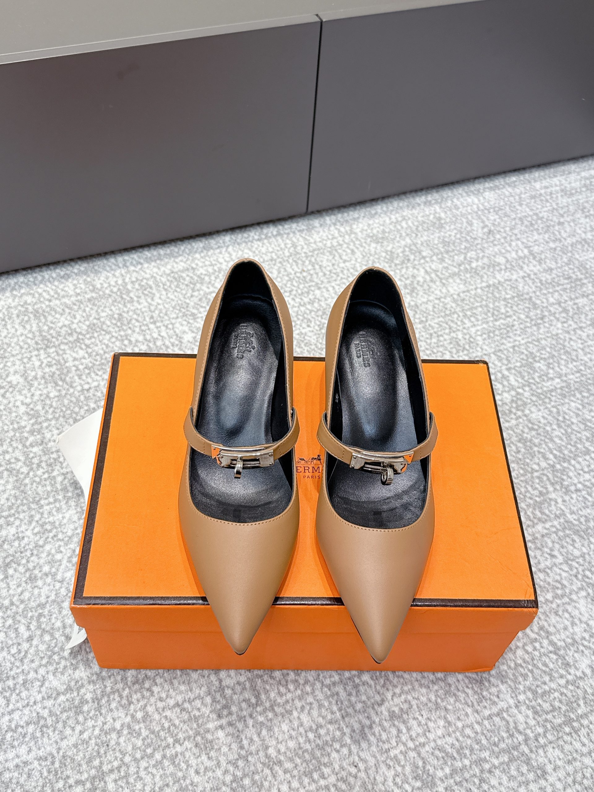 25-26新作 靴 エルメス Shoes フラットシューズ レディース