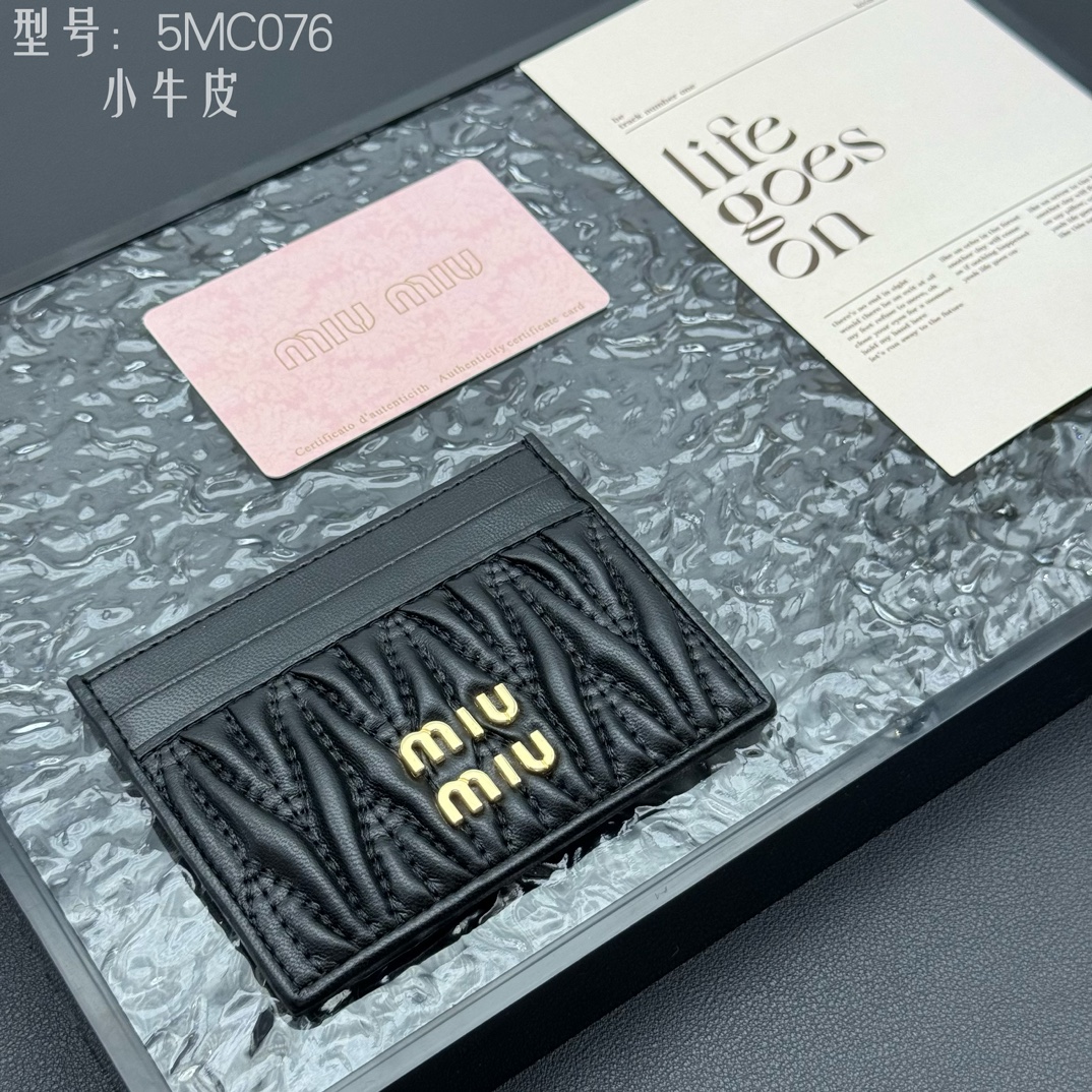 通販 人気 ミュウミュウ 財布/カードケース
