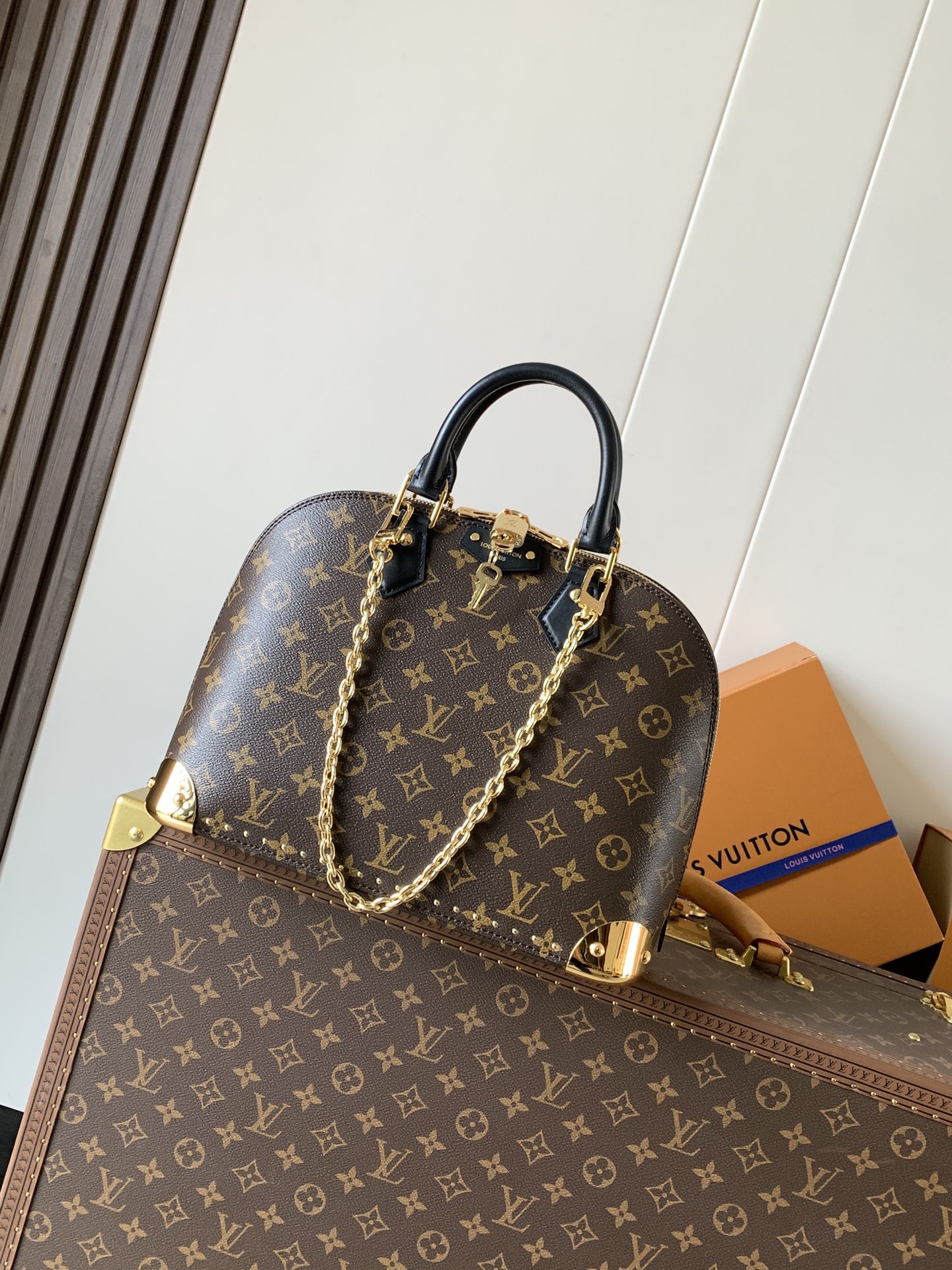 ルイヴィトン Alma Trunk PM アルマ モノグラムハンドバッグ
