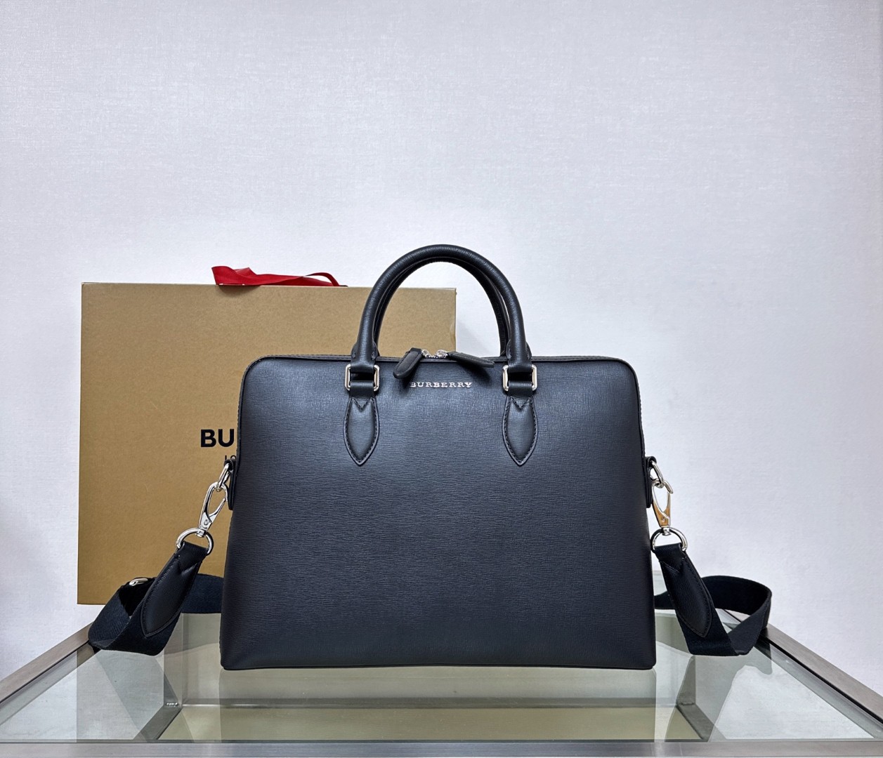 新作通販 超美品 バーバリー 鞄 トートバッグ