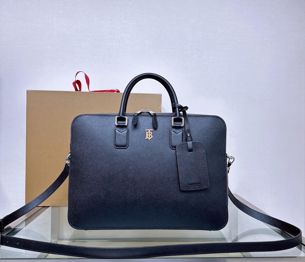新作通販 超美品 バーバリー 鞄 トートバッグ
