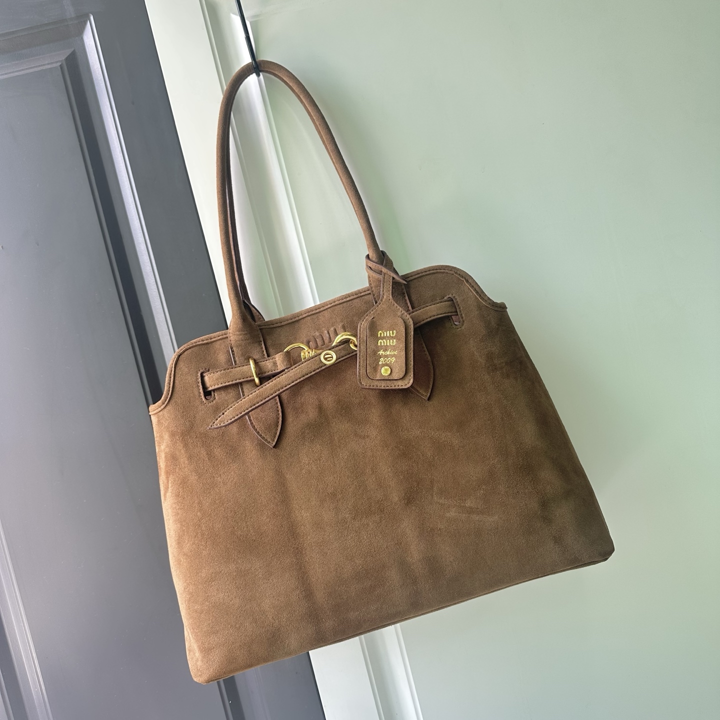 新作通販 超美品 ミュウミュウ 鞄 TOTE トートバッグ