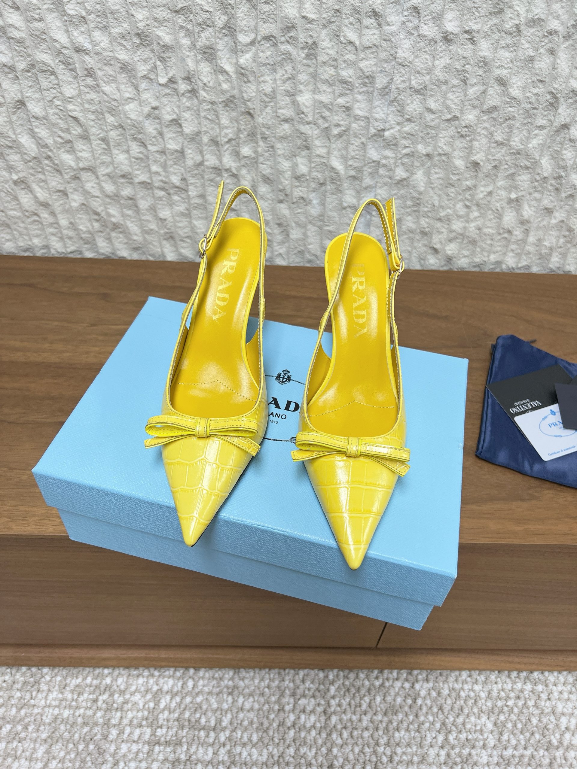 秋冬靴 買取 プラダ ハイヒール サンダル レディース