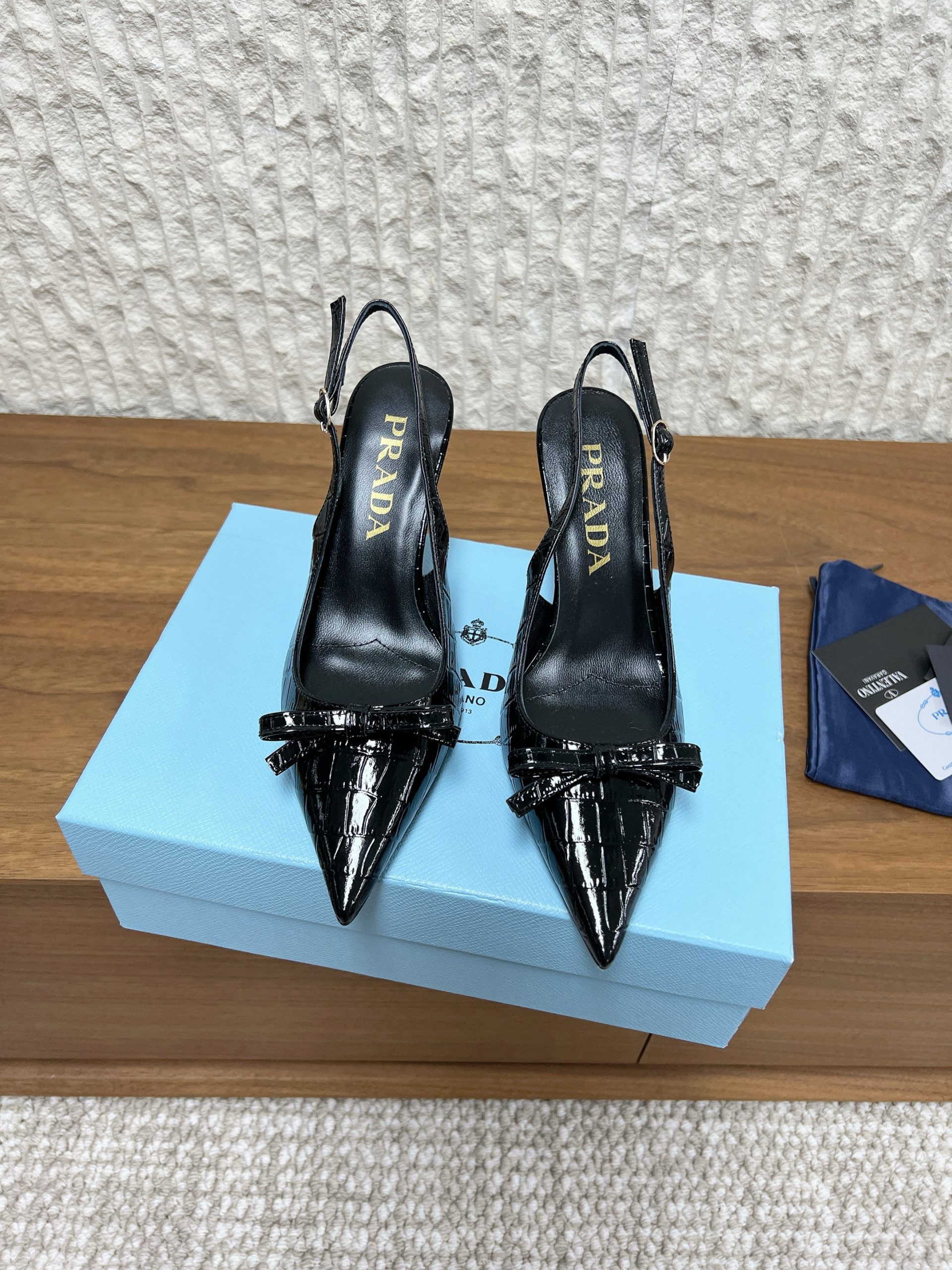 秋冬靴 買取 プラダ ハイヒール サンダル レディース