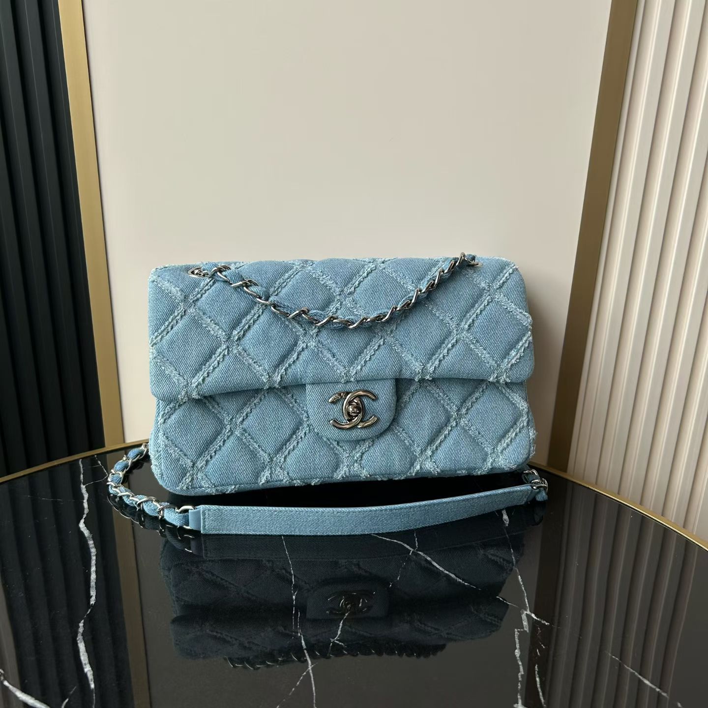 新作通販 超美品 シャネル バッグ チェーンショルダーバッグ