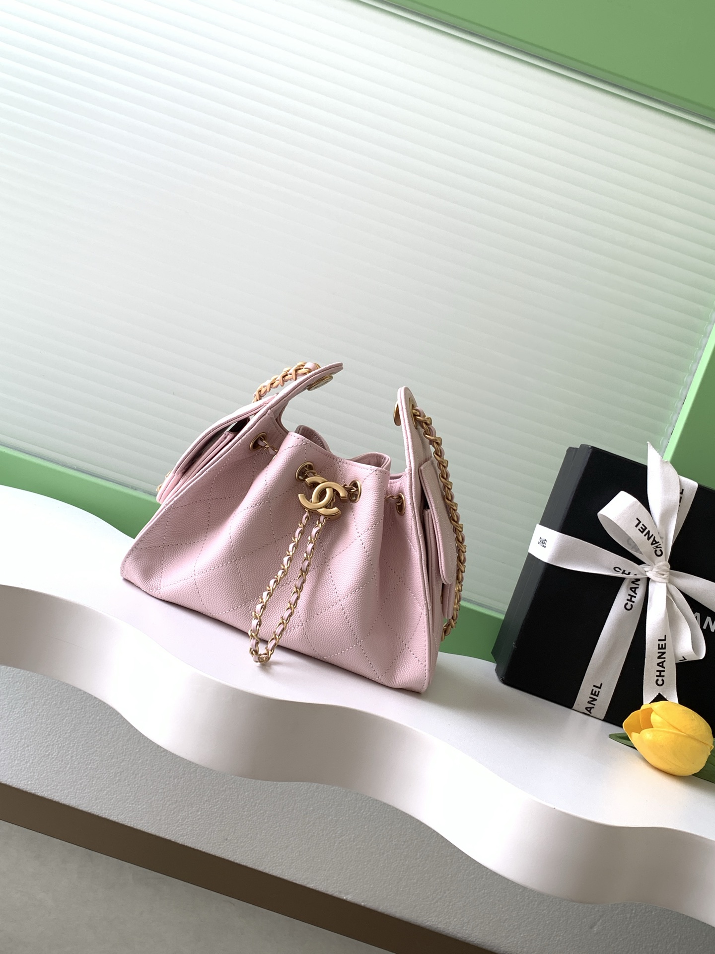 新作通販 超美品 シャネル バッグ 鞄 スモール ハンドバッグ 2512
