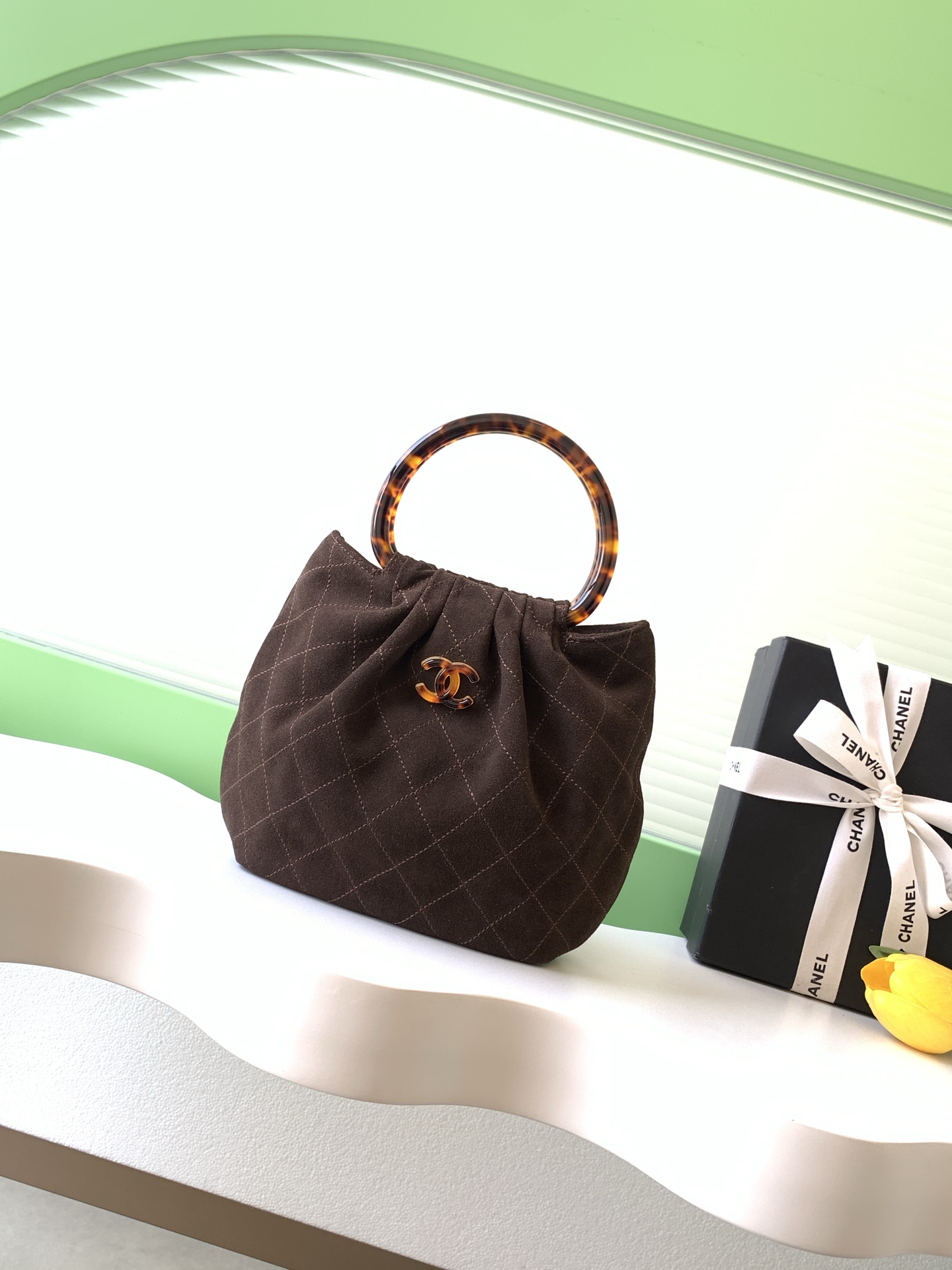 新着アイテム 超美品 シャネル 鞄 カバン ハンドバッグ 2512