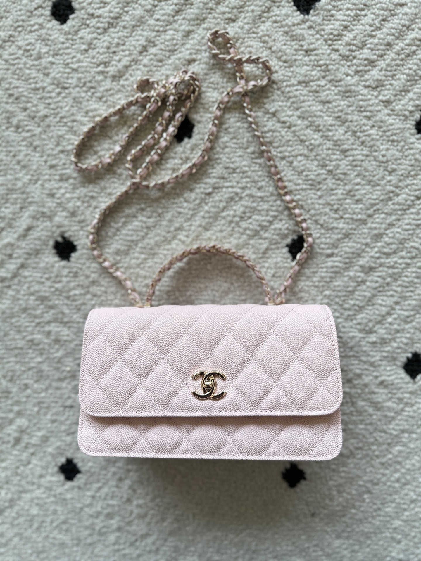 新着アイテム 超美品 シャネル 鞄 カバン ハンドバッグ 2512