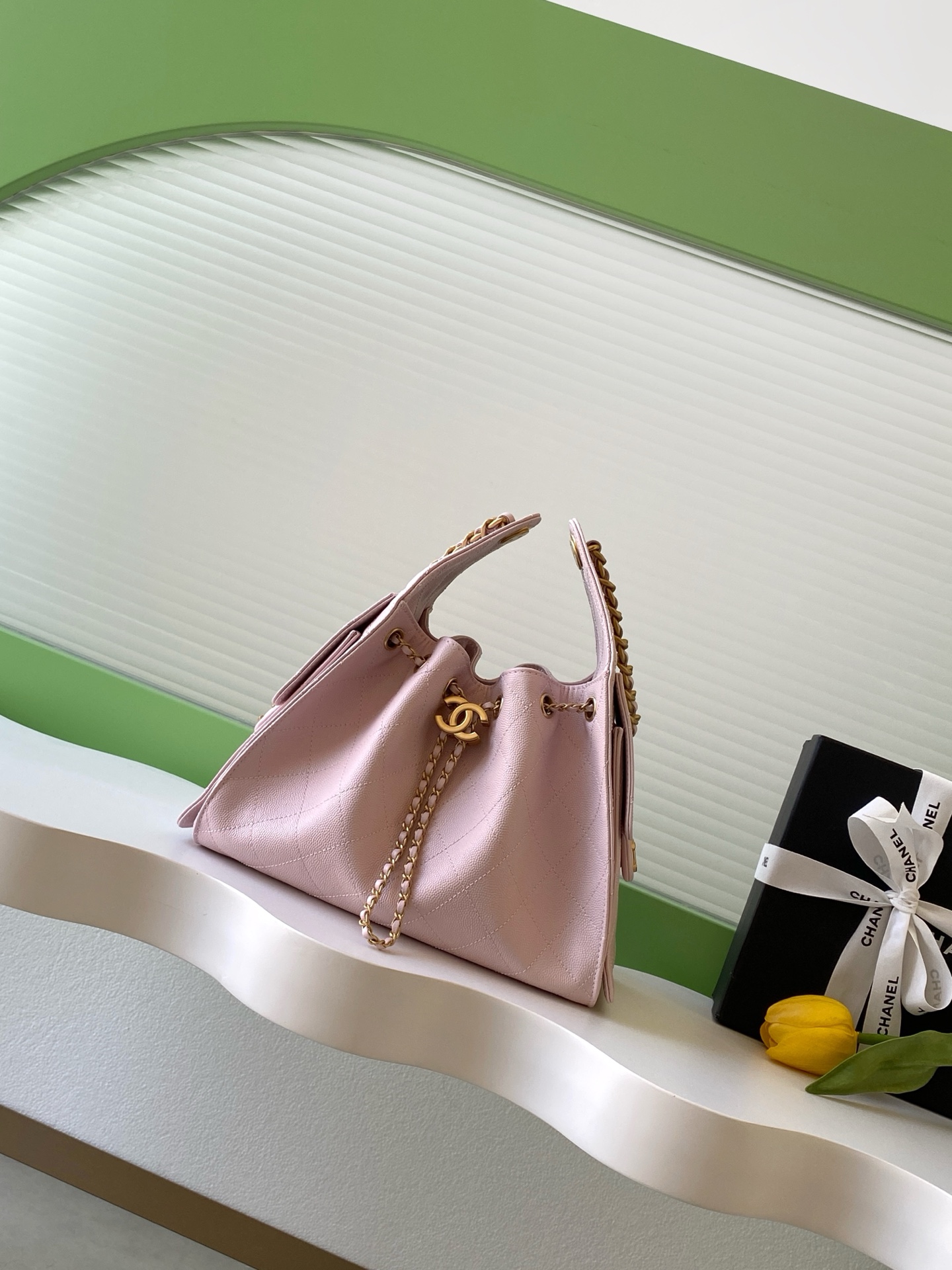 新作通販 超美品 シャネル バッグ 鞄 スモール ハンドバッグ 2512