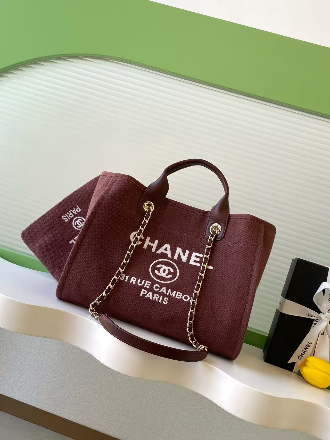 新作通販 超美品 シャネル バッグ 鞄 ドーヴィル ラージ